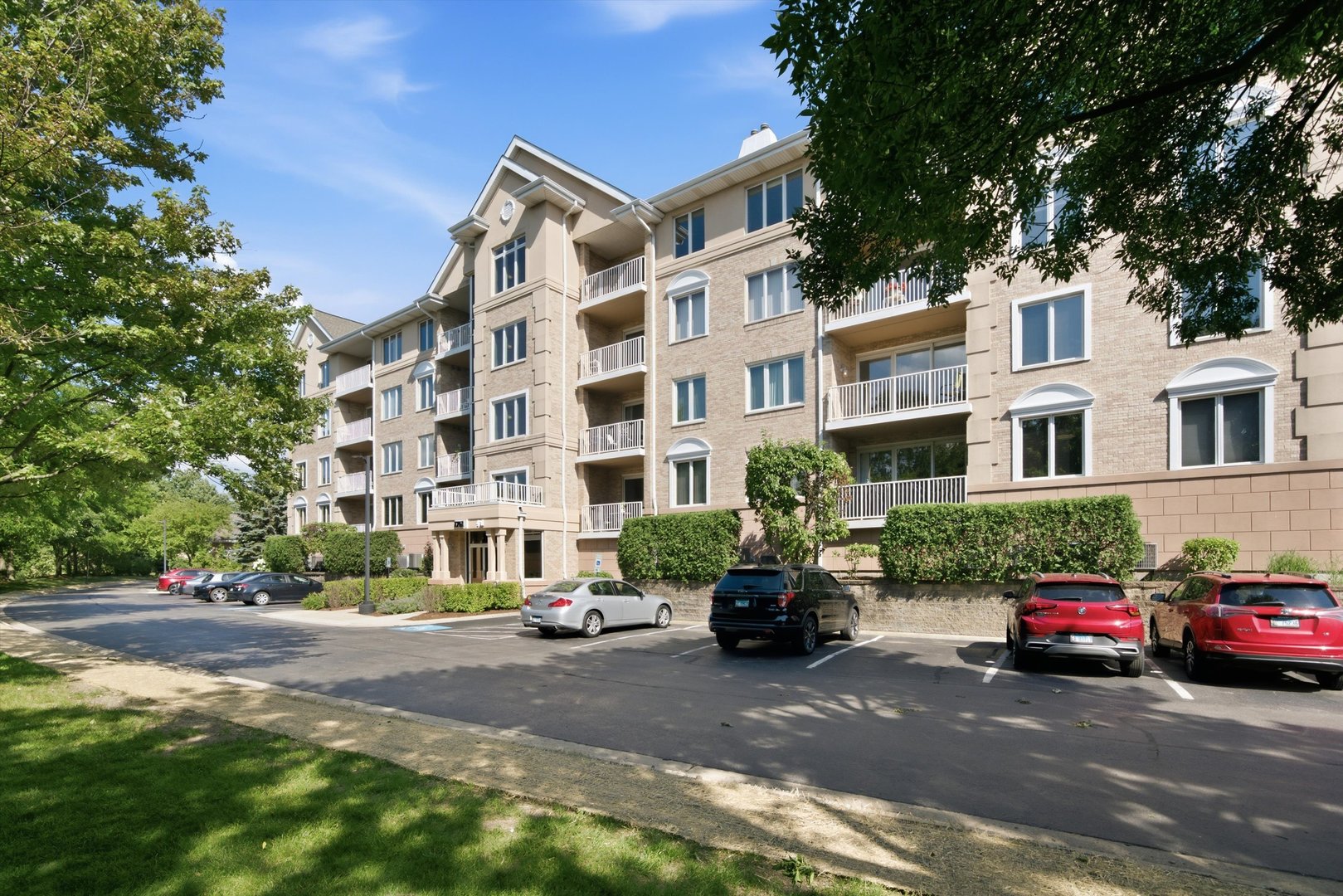 1761 Pavilion Way Unit: 301