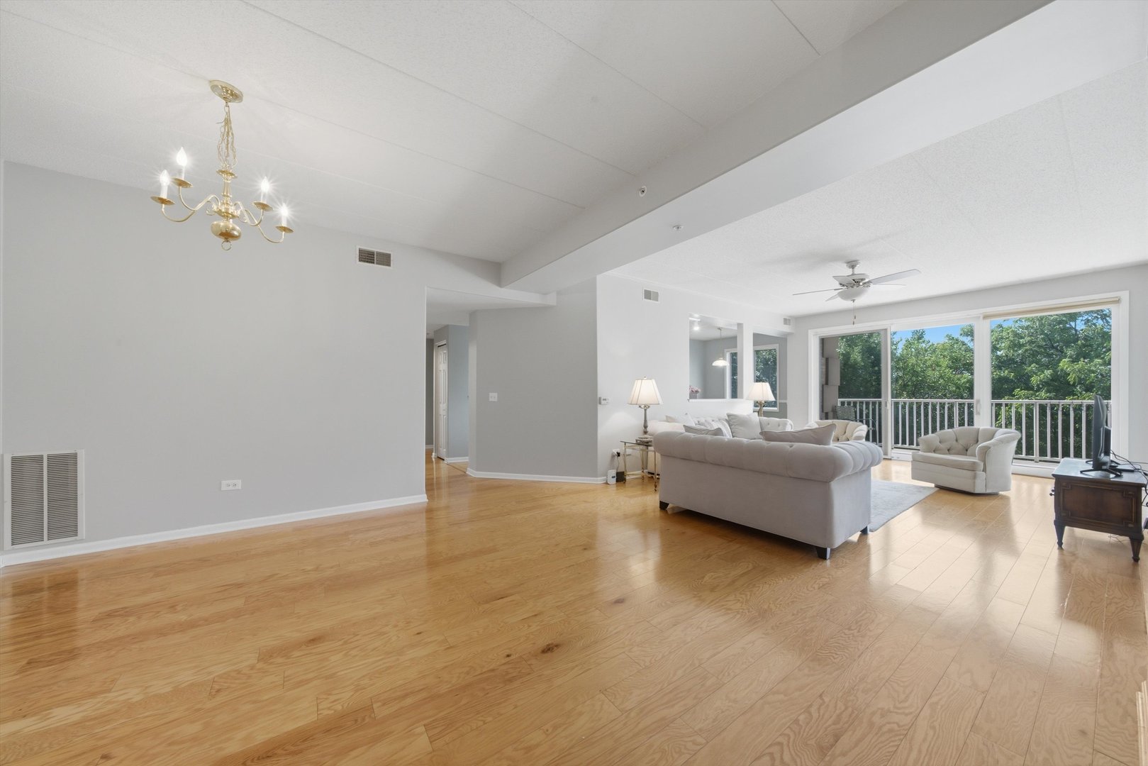 1761 Pavilion Way Unit: 301