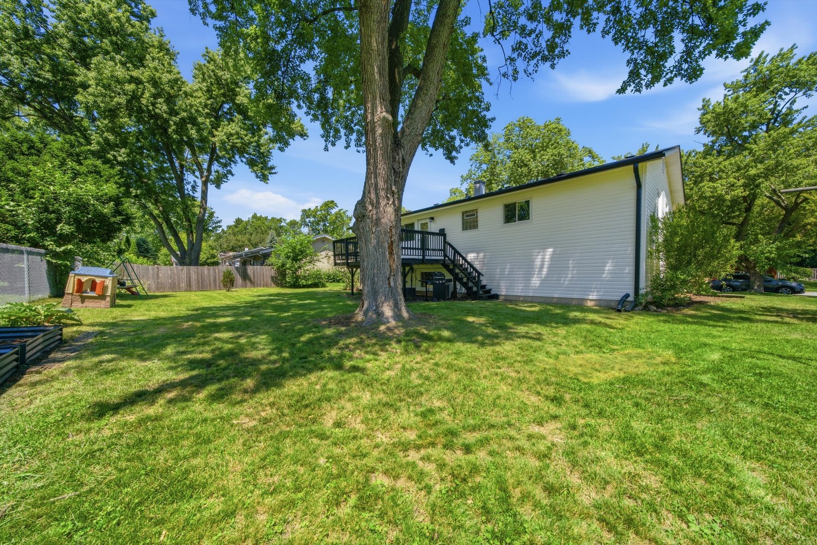 917 E Morris Drive