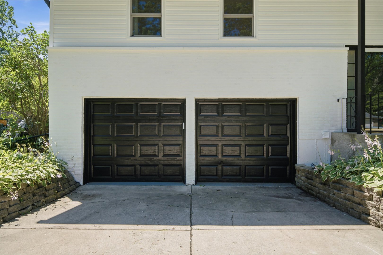 917 E Morris Drive