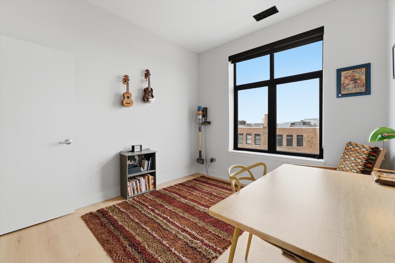 2045 W Concord Place Unit: 606