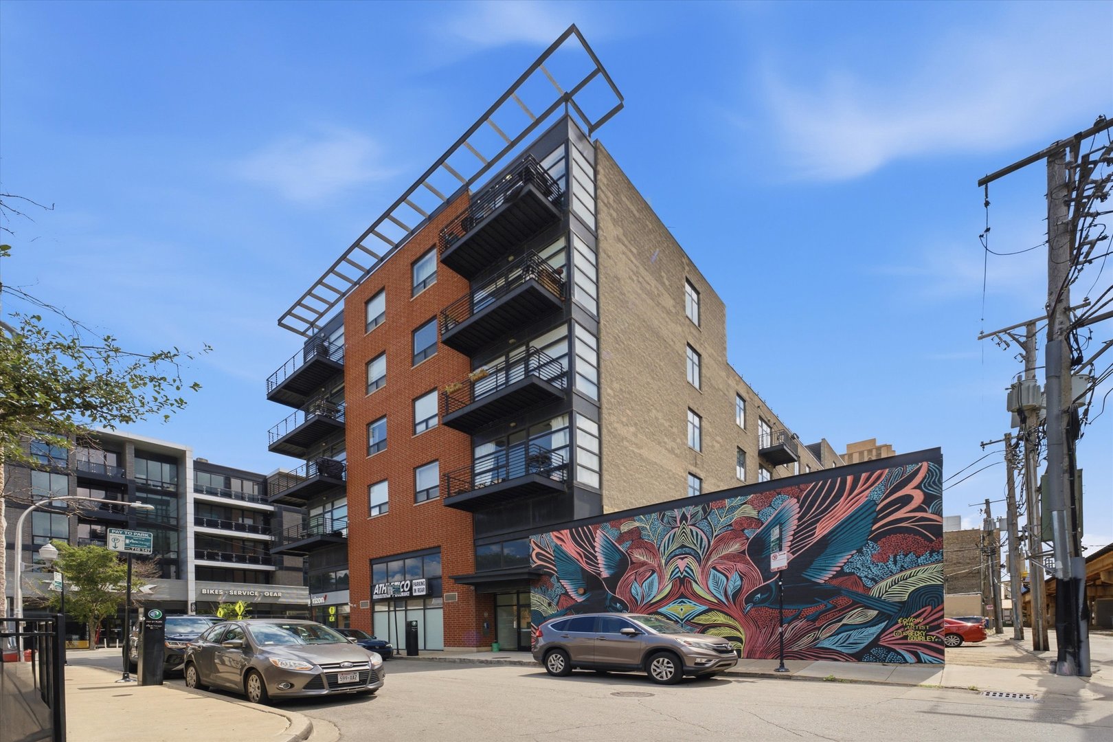 2045 W Concord Place Unit: 606