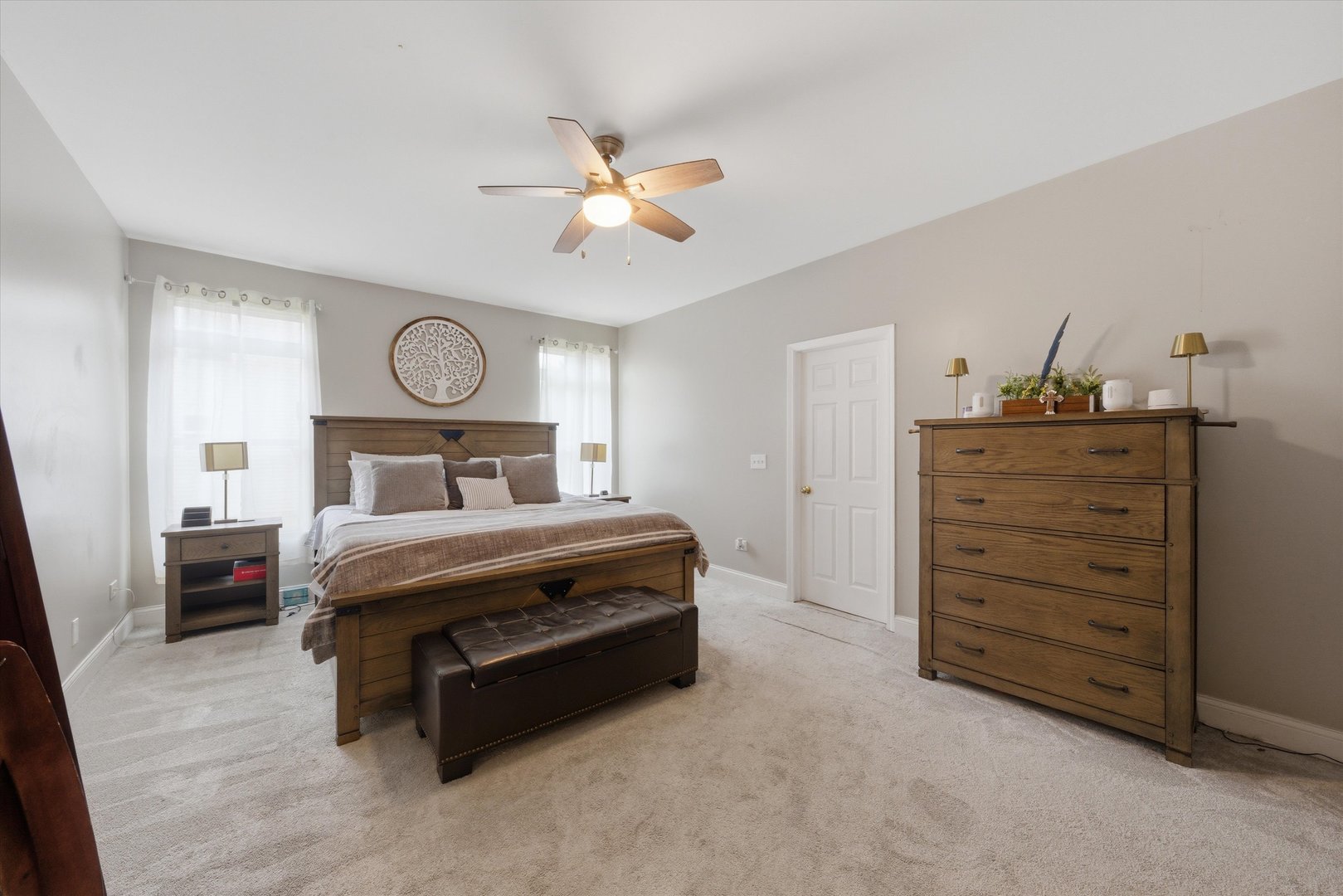 1571 Woodland Lane