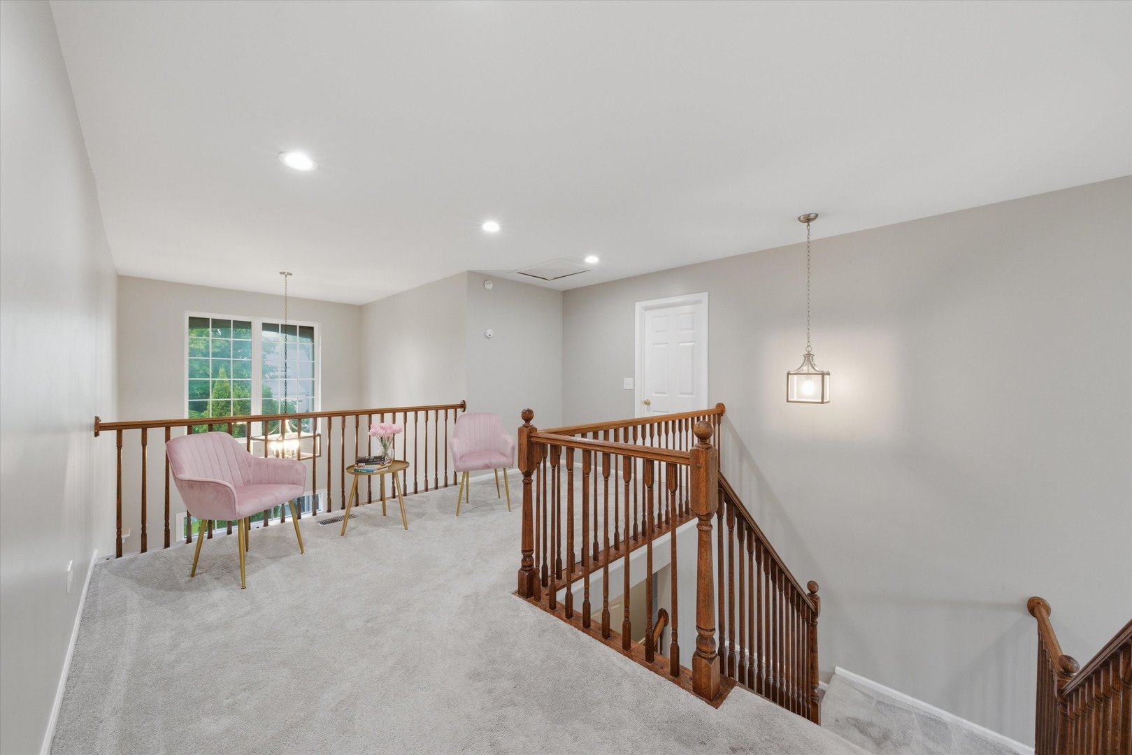 1571 Woodland Lane