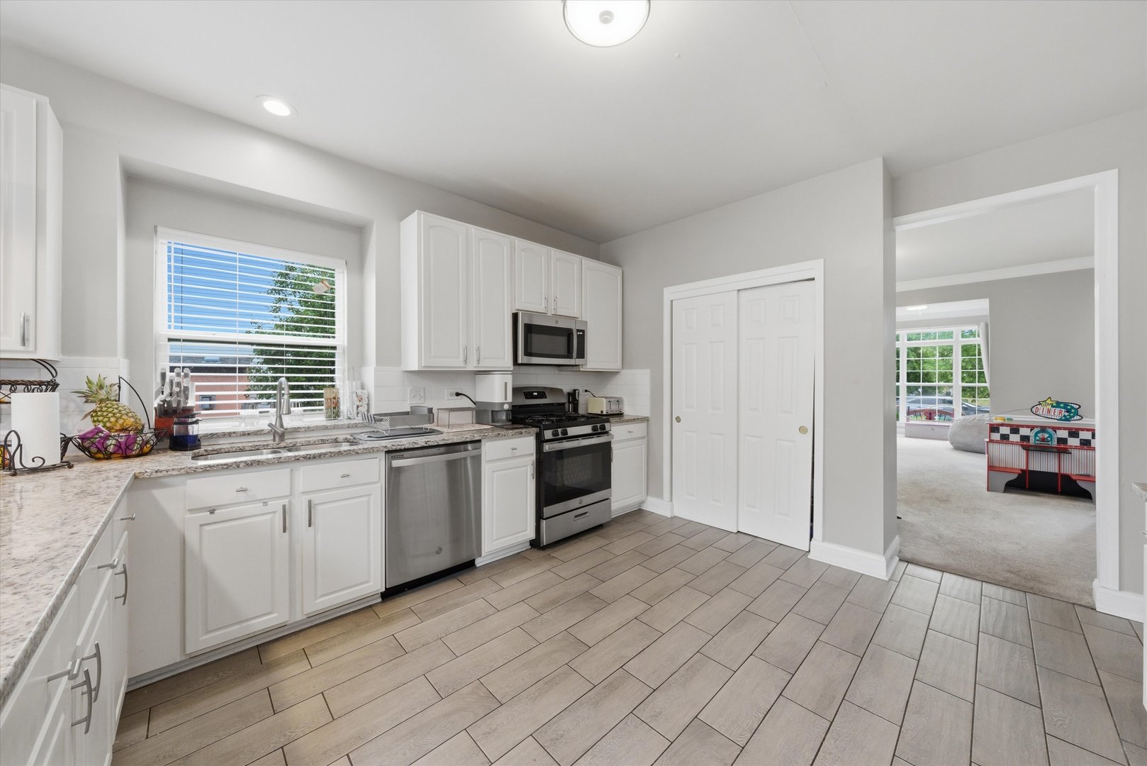 1571 Woodland Lane