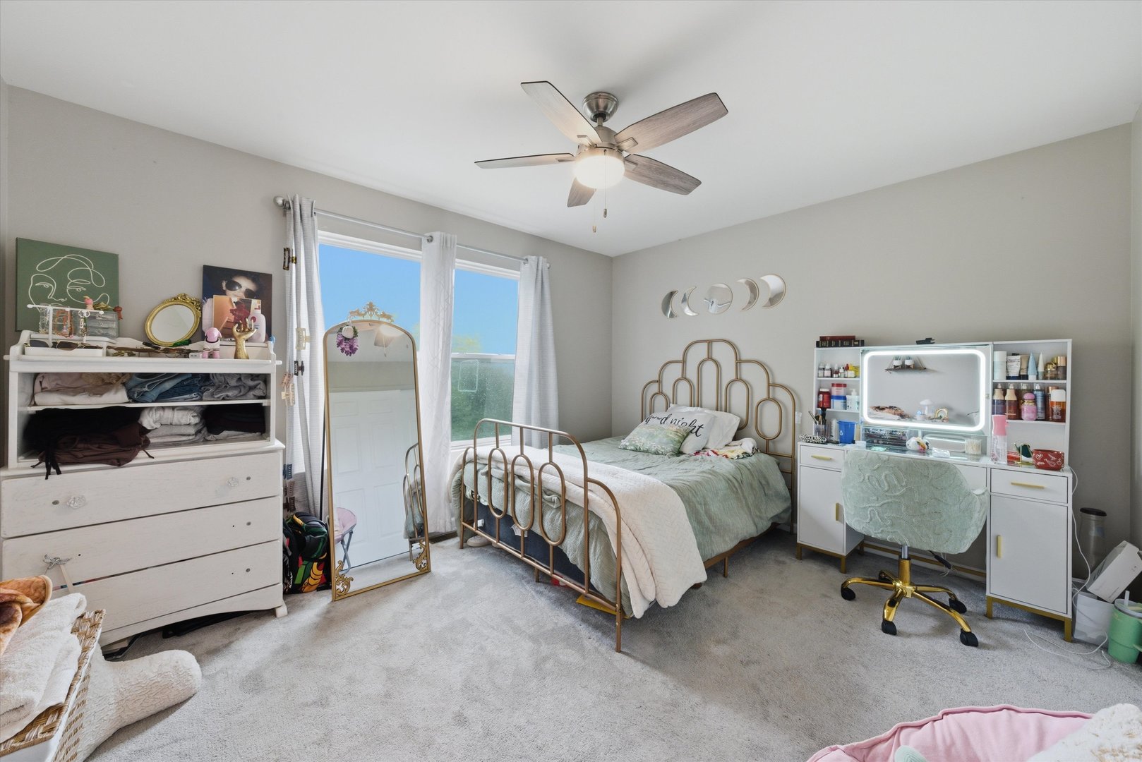 1571 Woodland Lane