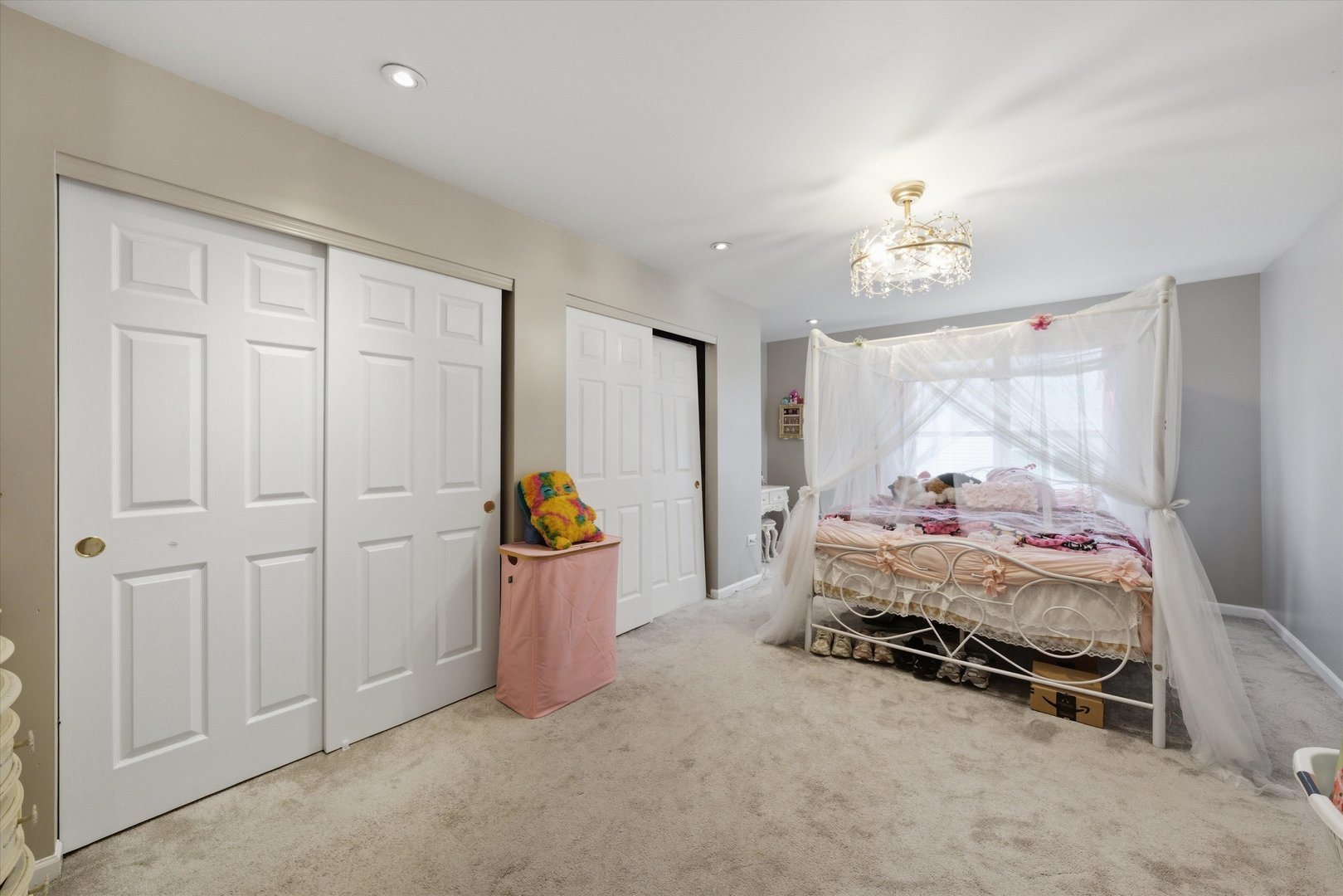 1571 Woodland Lane
