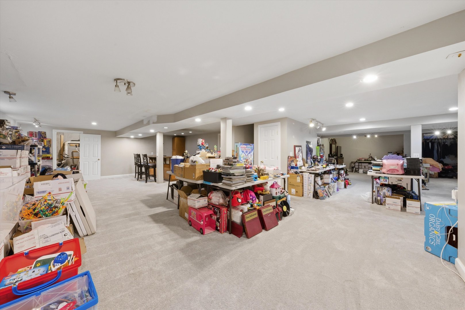1571 Woodland Lane