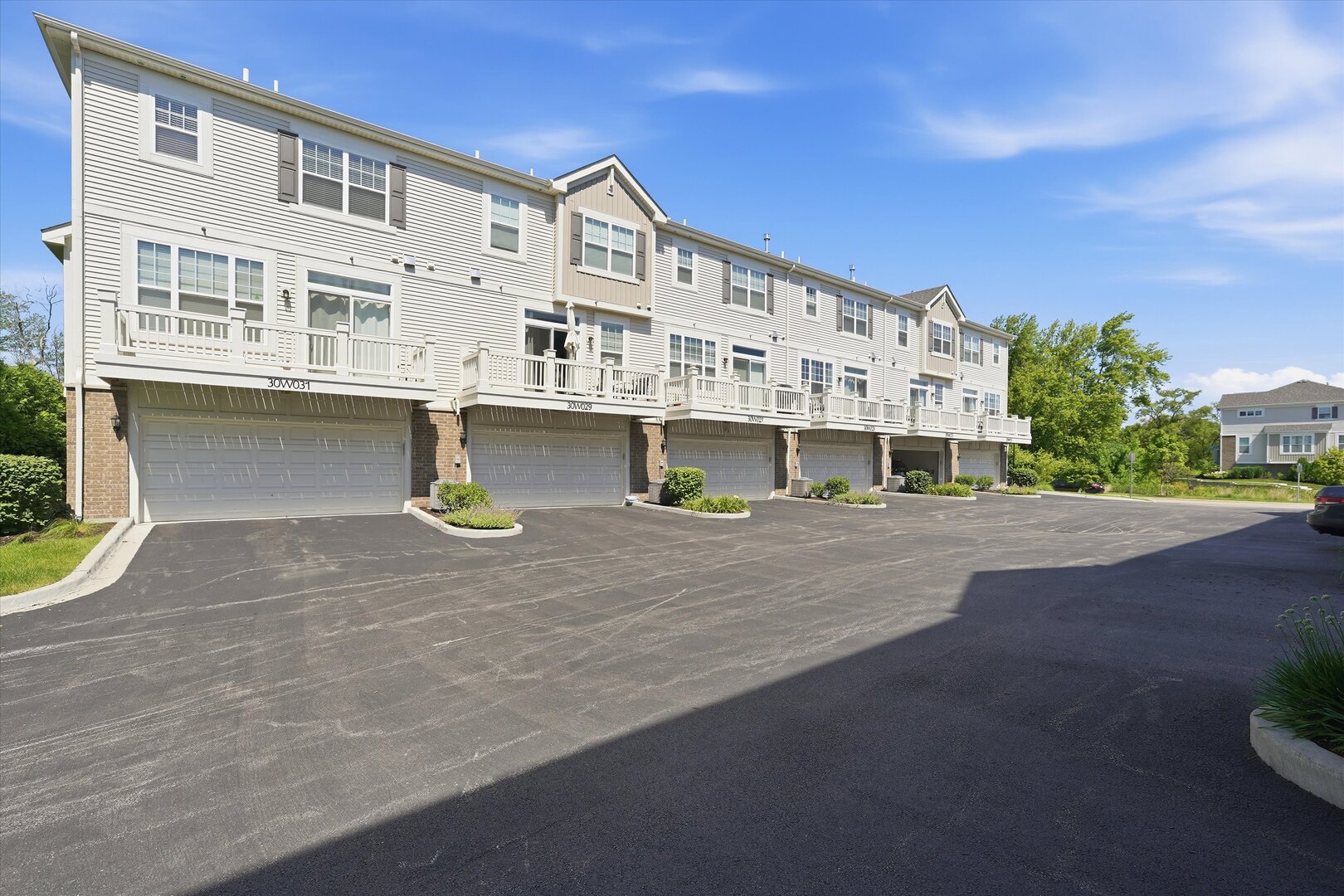 30W023 Brayman Court