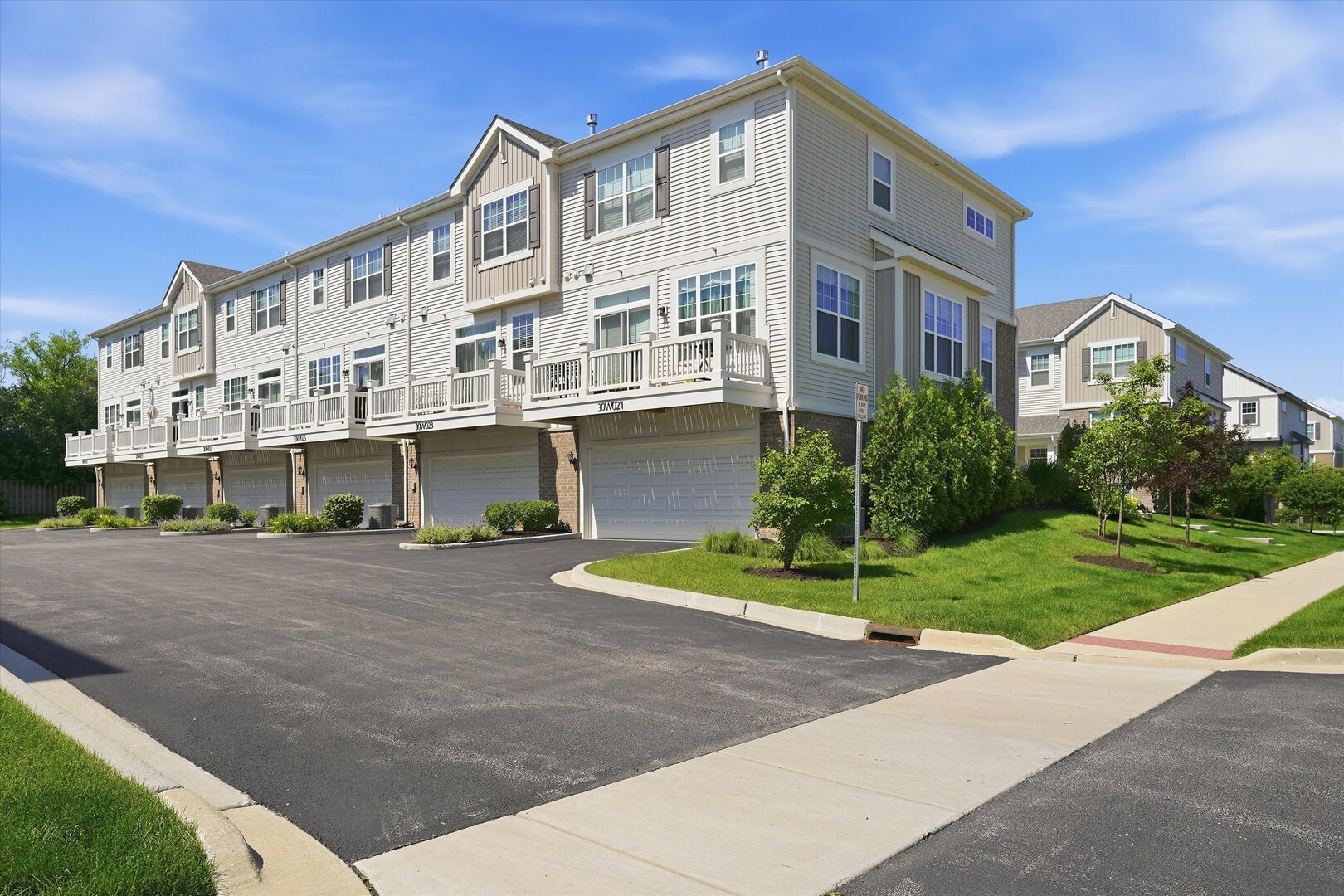 30W023 Brayman Court