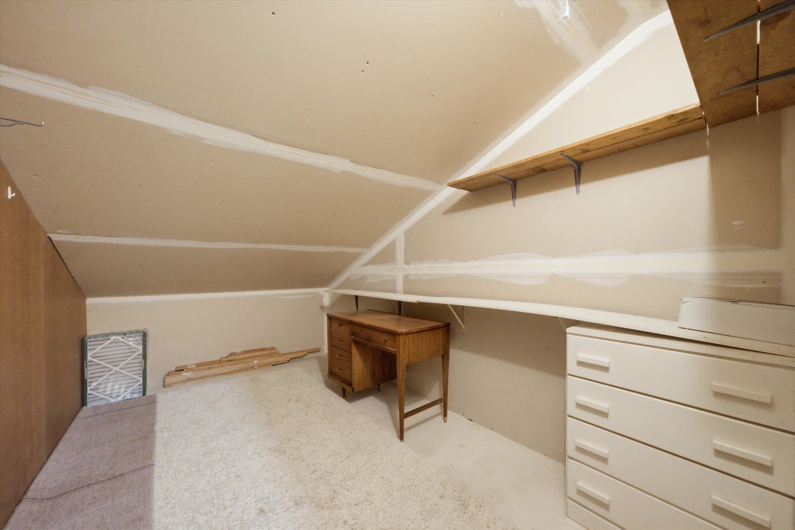 650 WAVERLY Drive Unit: D