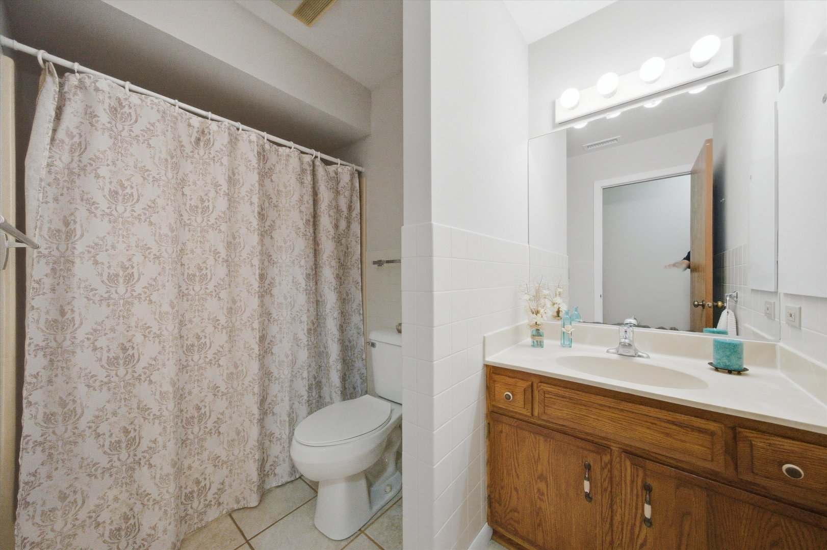 650 WAVERLY Drive Unit: D
