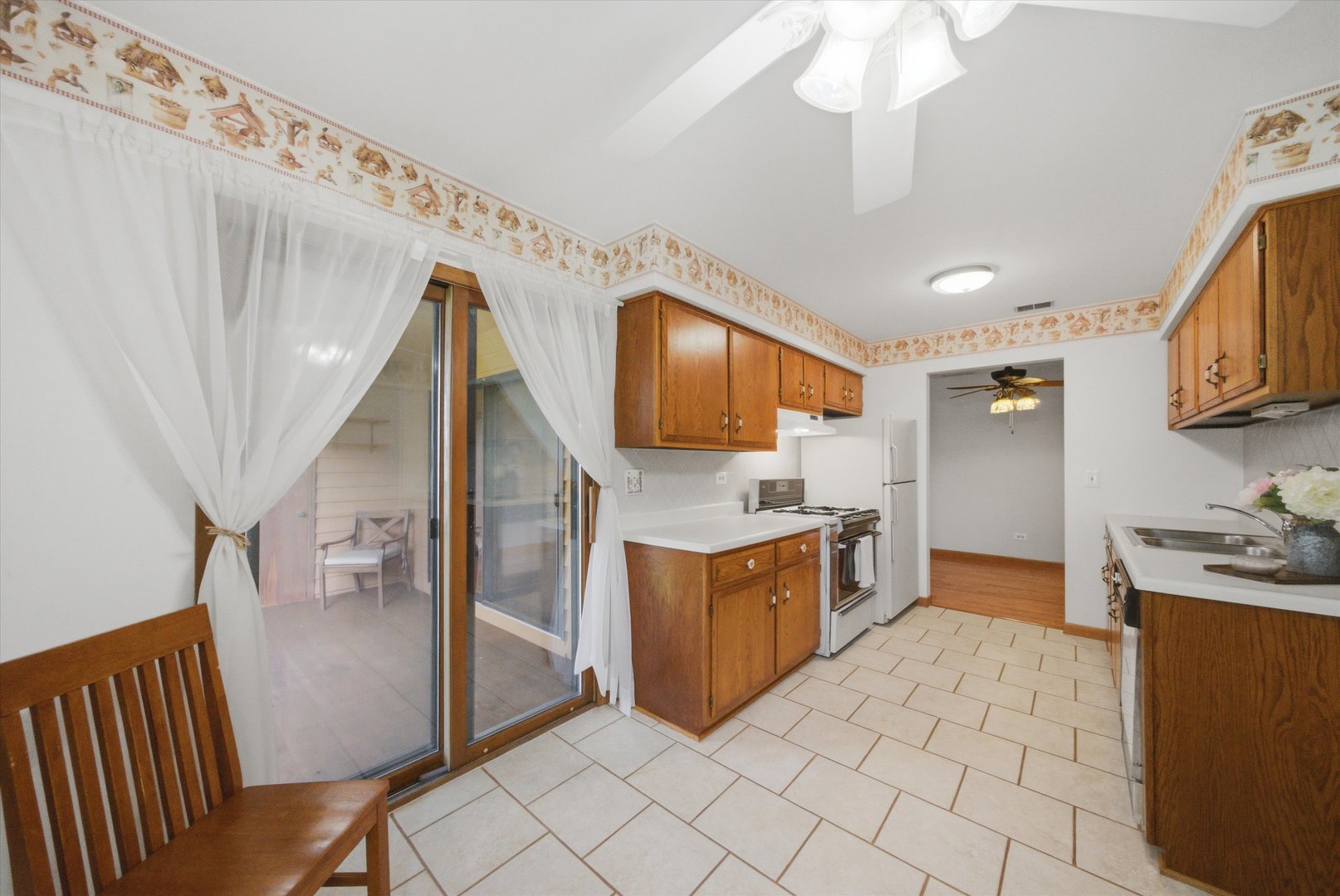 650 WAVERLY Drive Unit: D