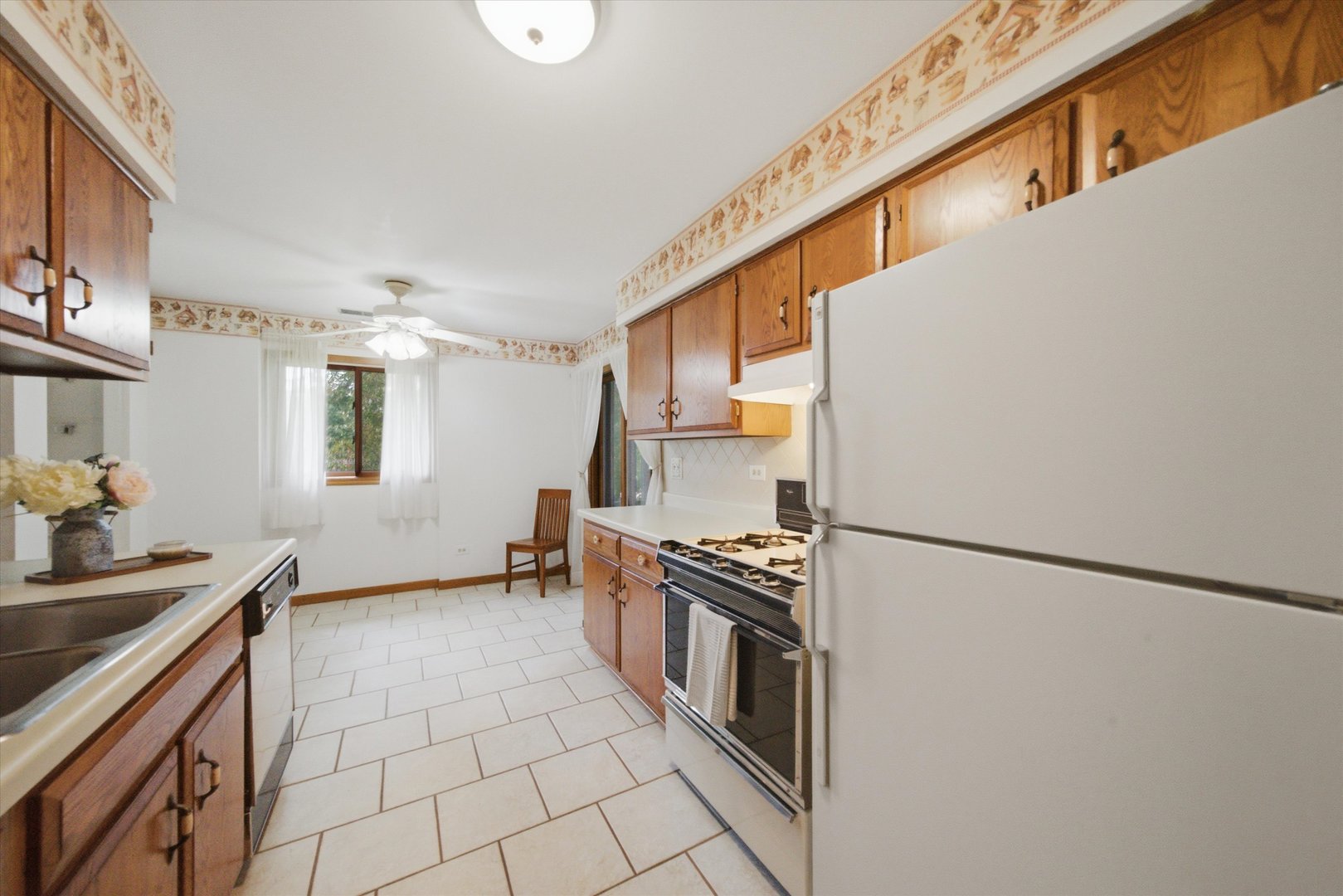 650 WAVERLY Drive Unit: D