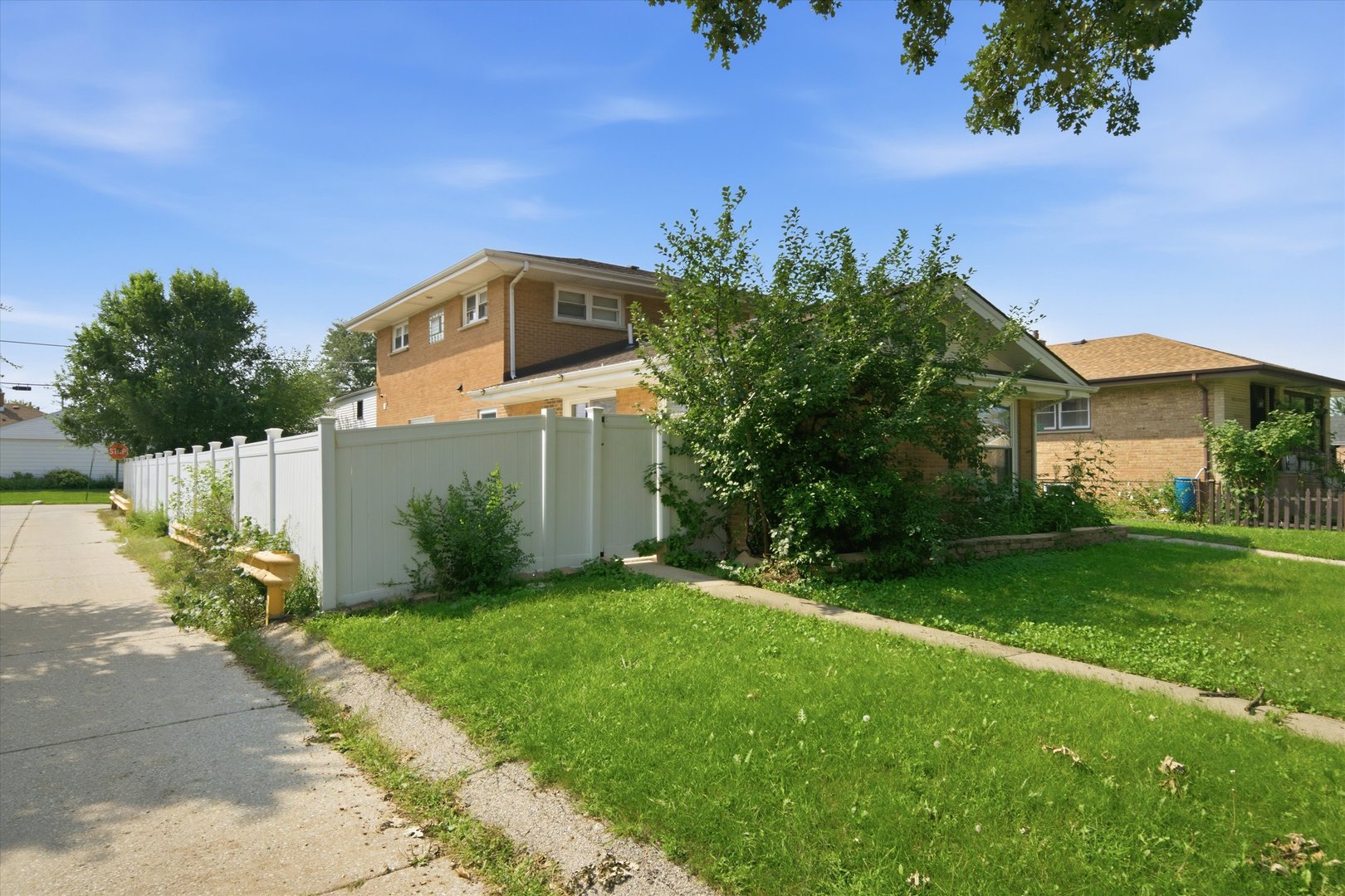 2420 Elm Street