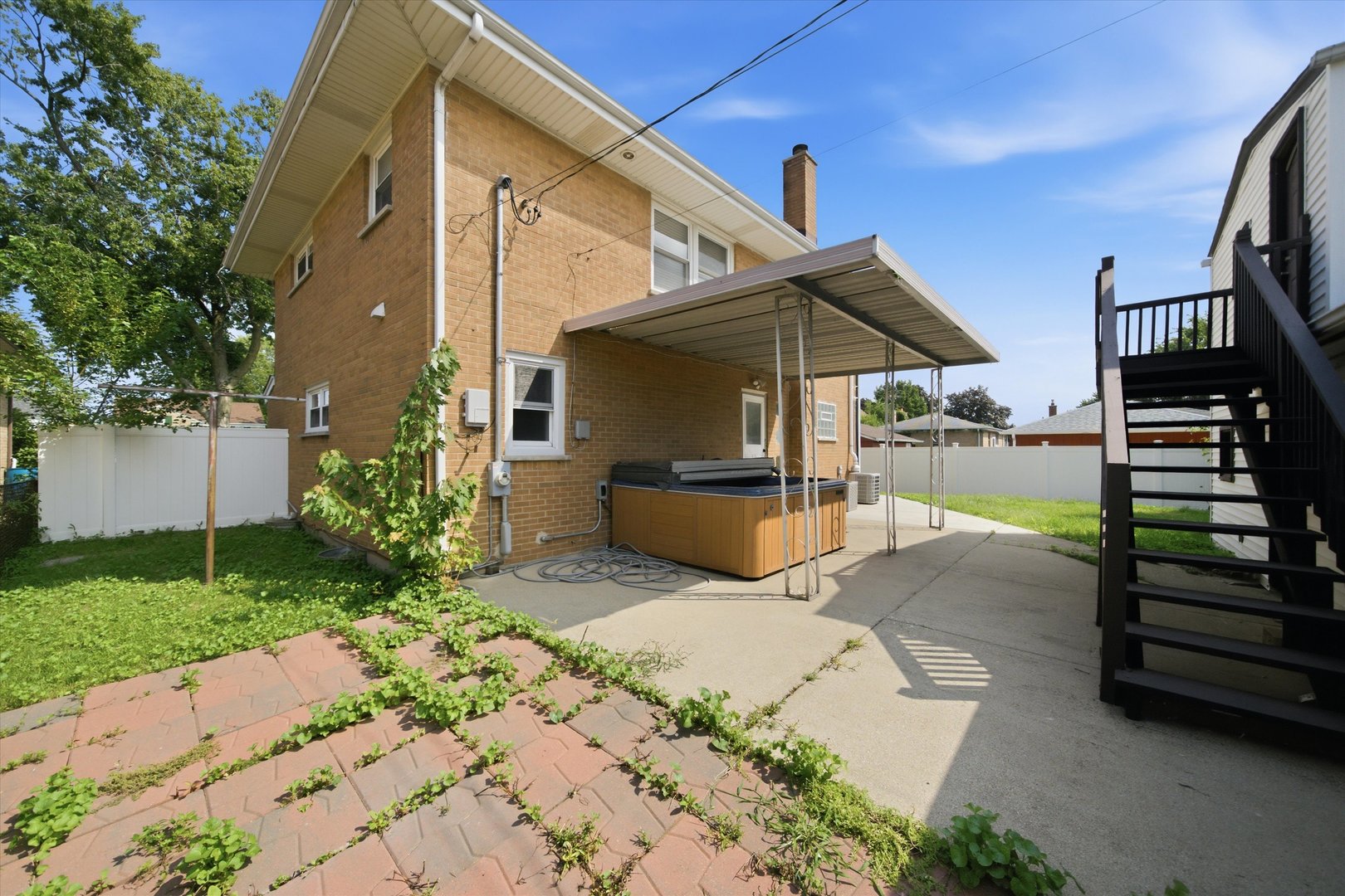 2420 Elm Street