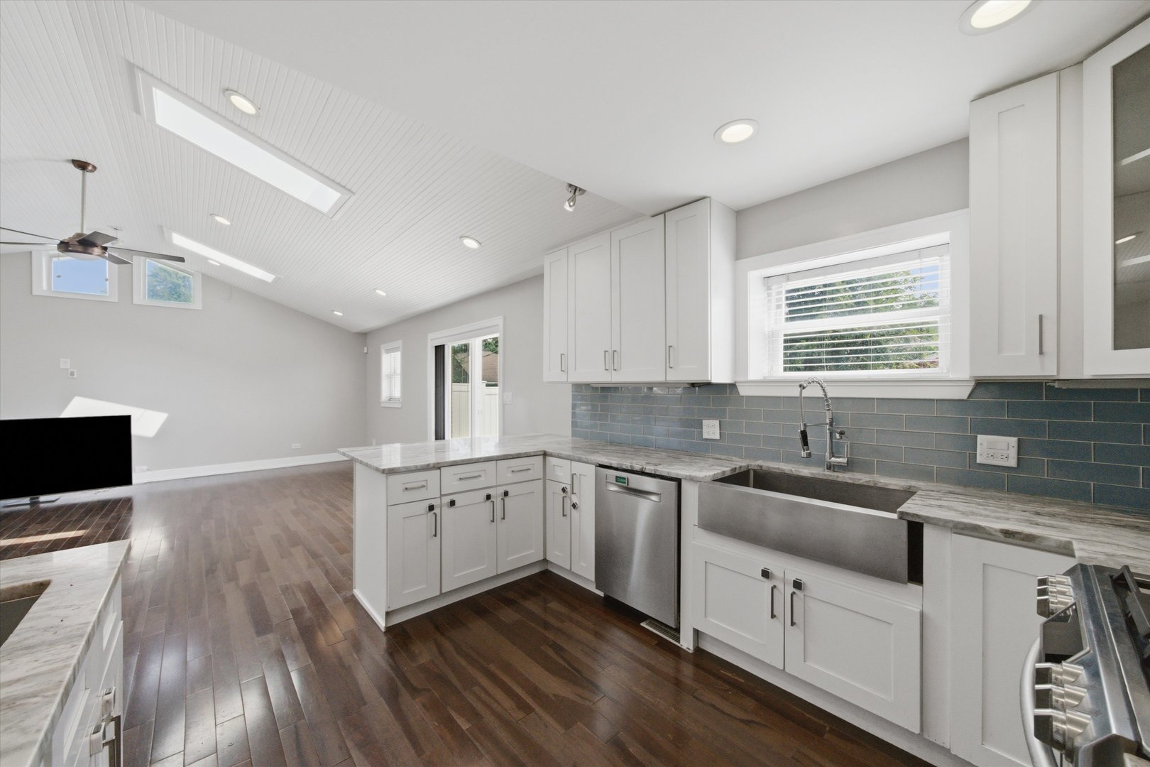 2420 Elm Street