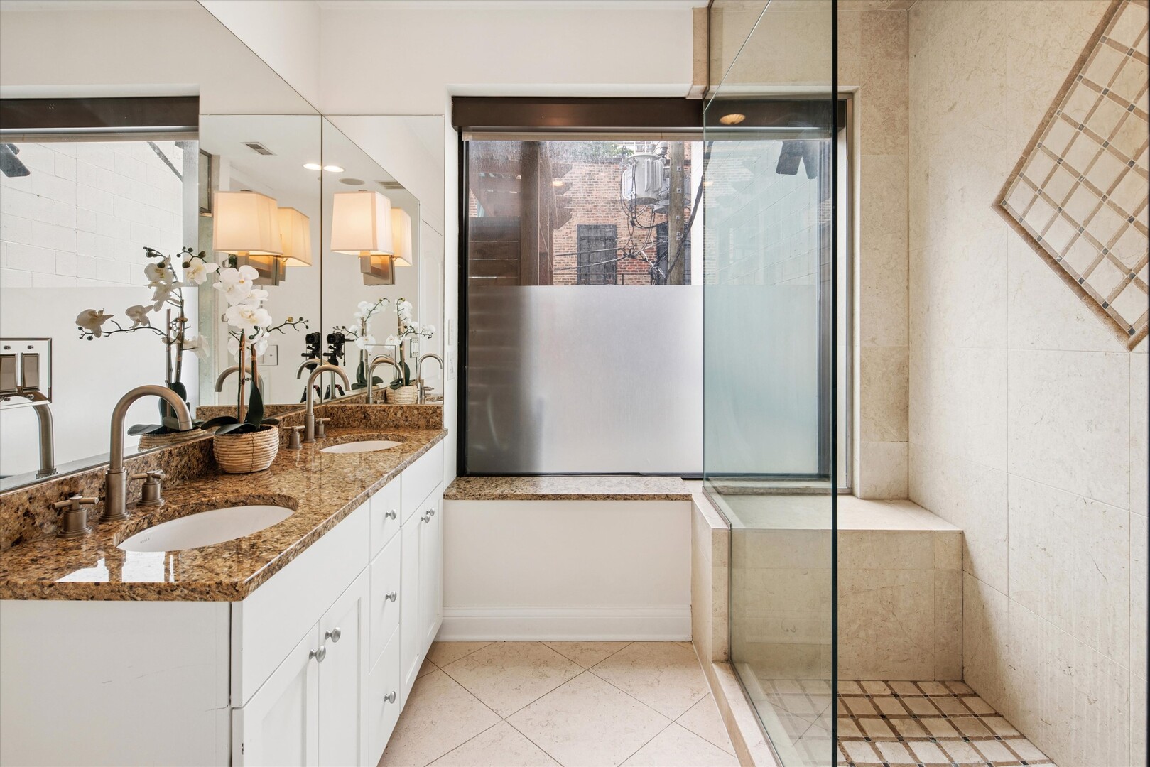 1445 N Wells Street Unit: 2