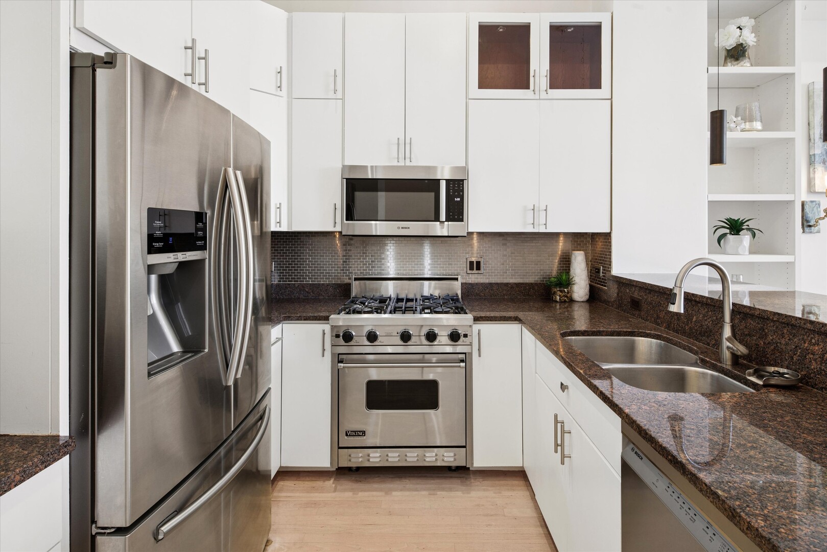 1445 N Wells Street Unit: 2