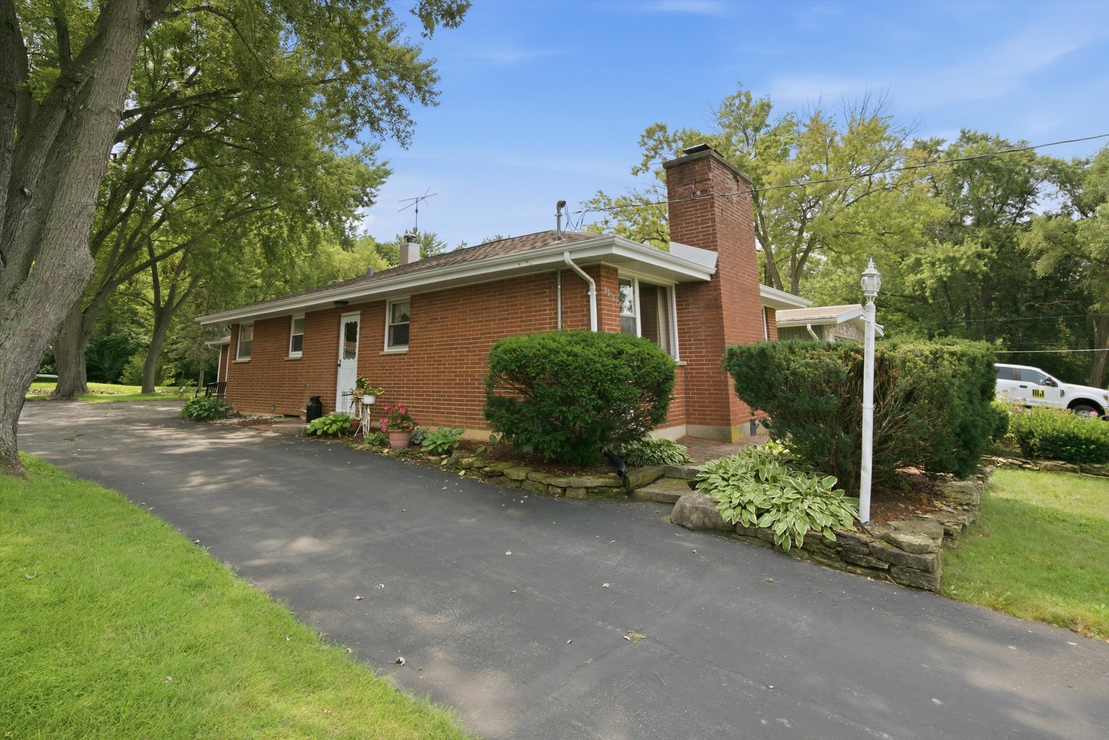 39181 N Cedar Crest Drive