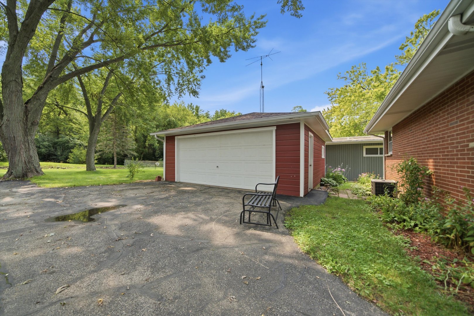 39181 N Cedar Crest Drive