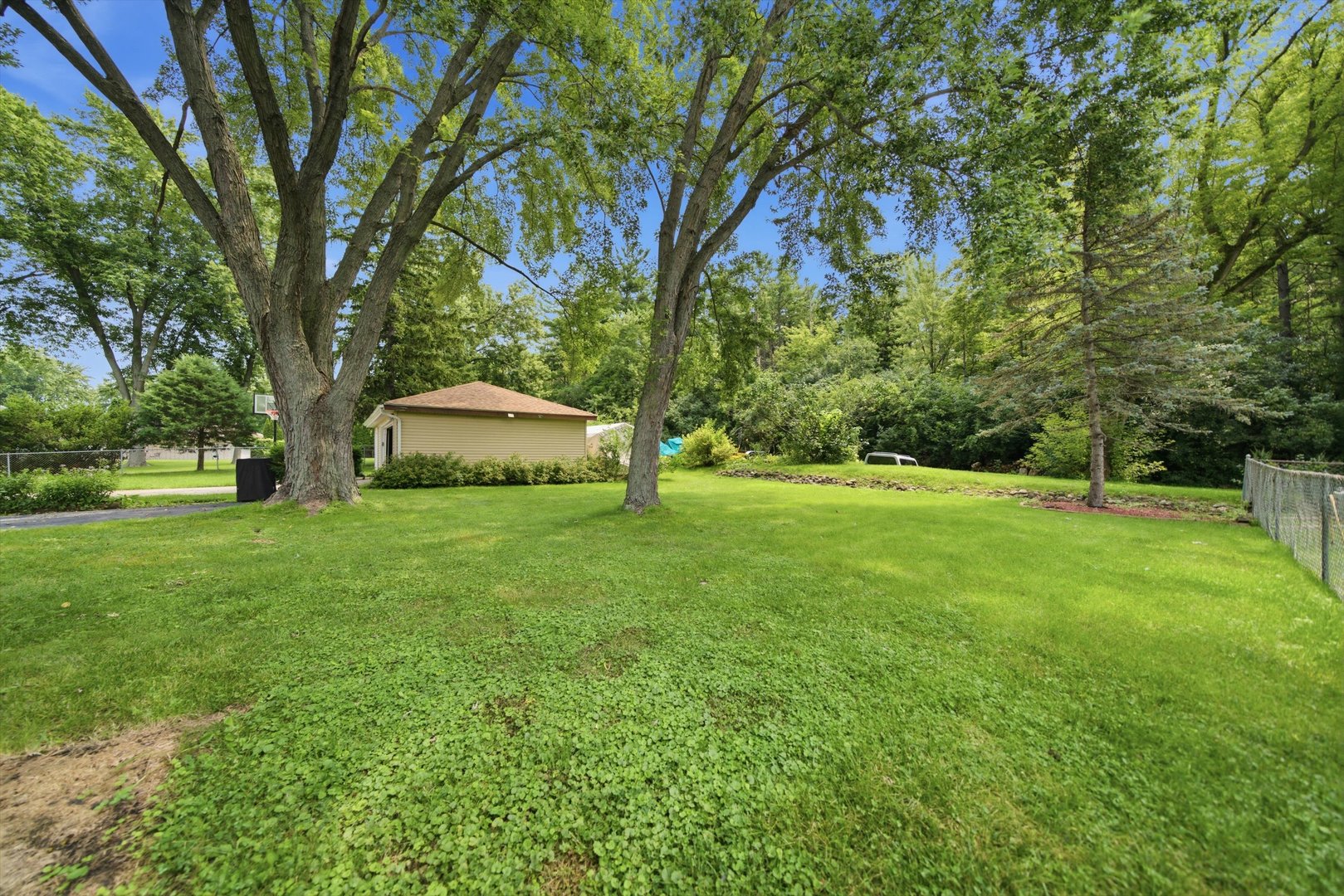 39181 N Cedar Crest Drive