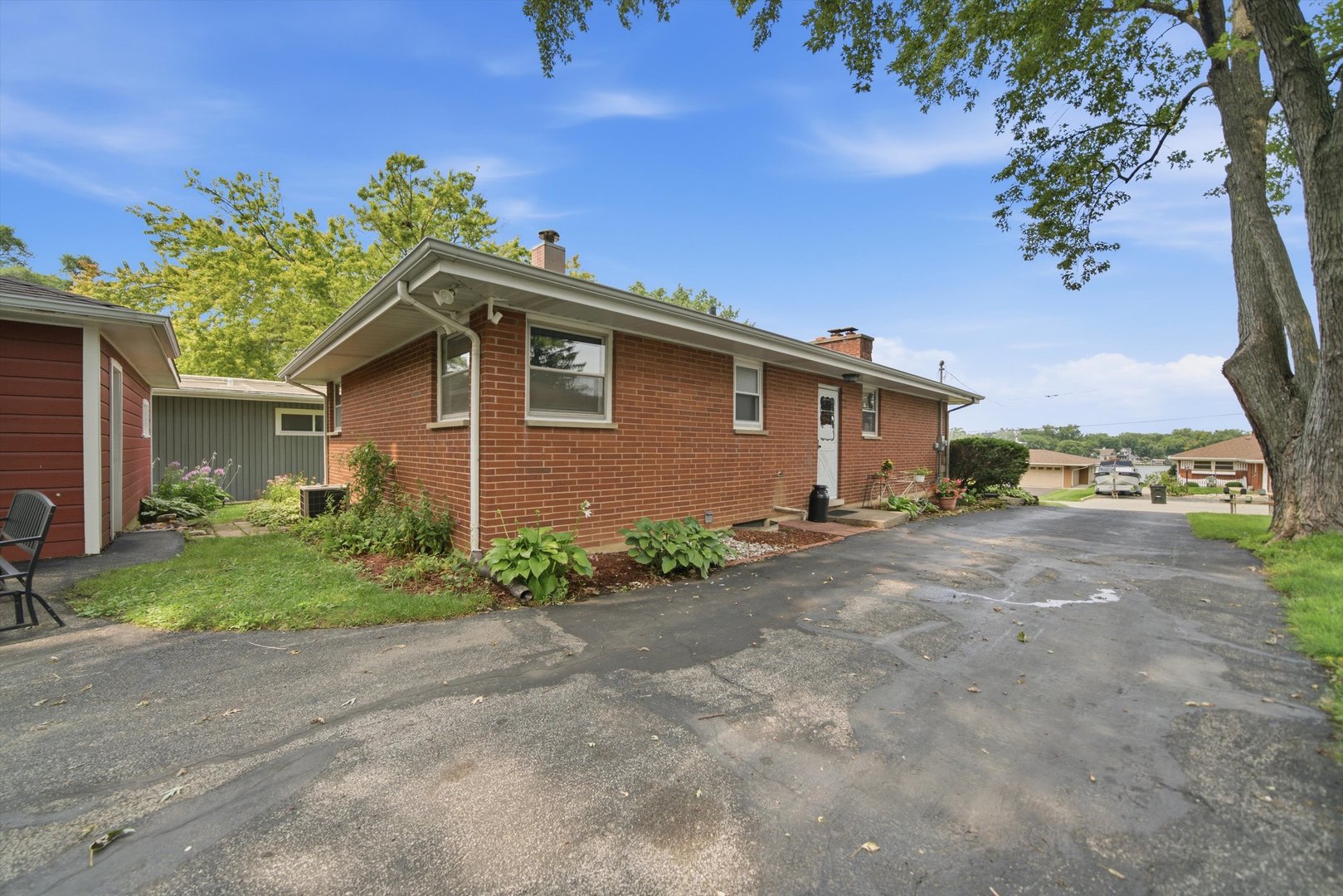 39181 N Cedar Crest Drive