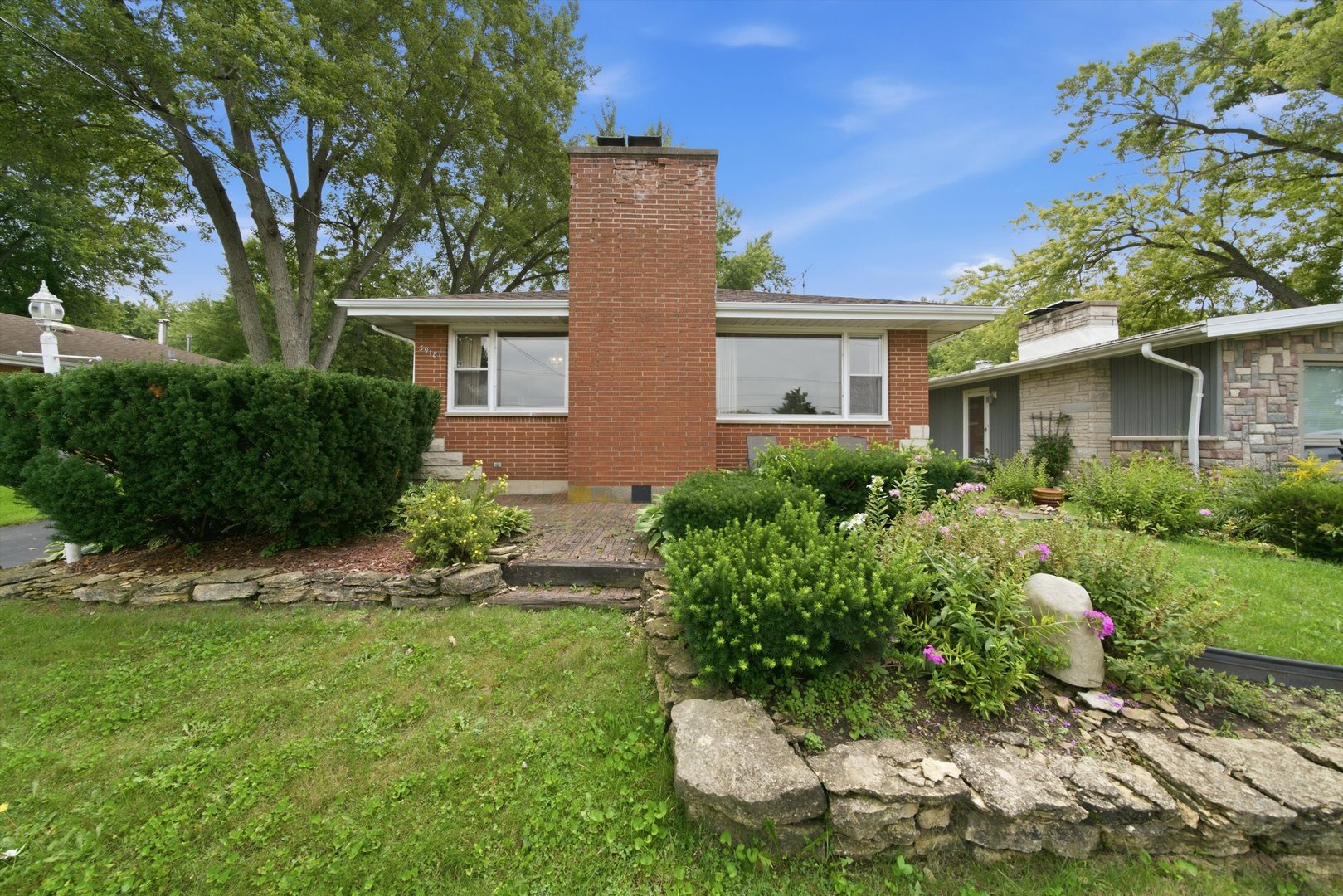 39181 N Cedar Crest Drive
