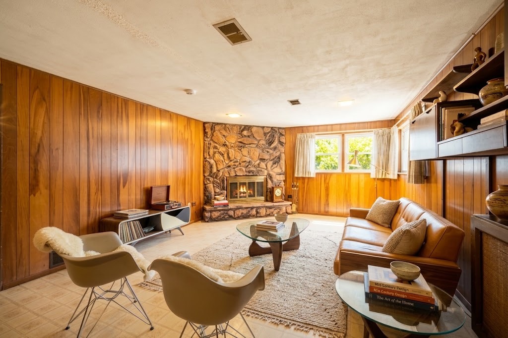 905 Long Road