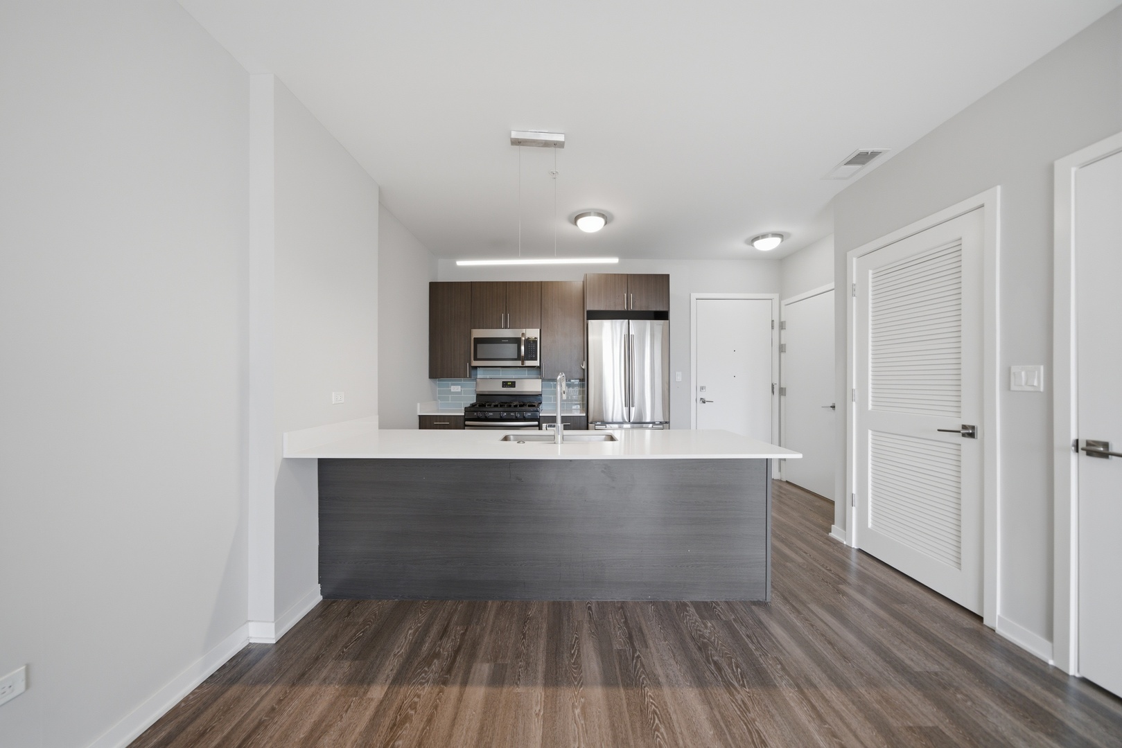 1552 N North Park Avenue Unit: 602
