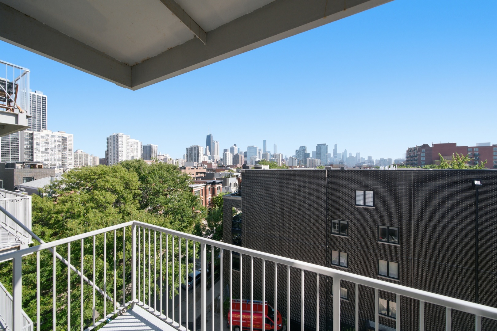 1552 N North Park Avenue Unit: 602