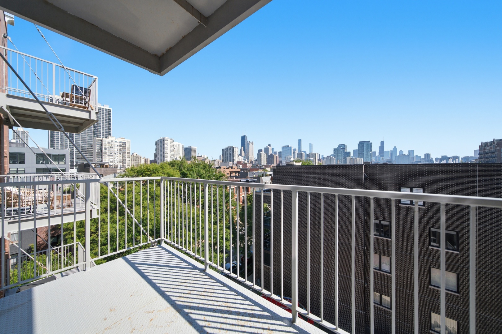 1552 N North Park Avenue Unit: 602