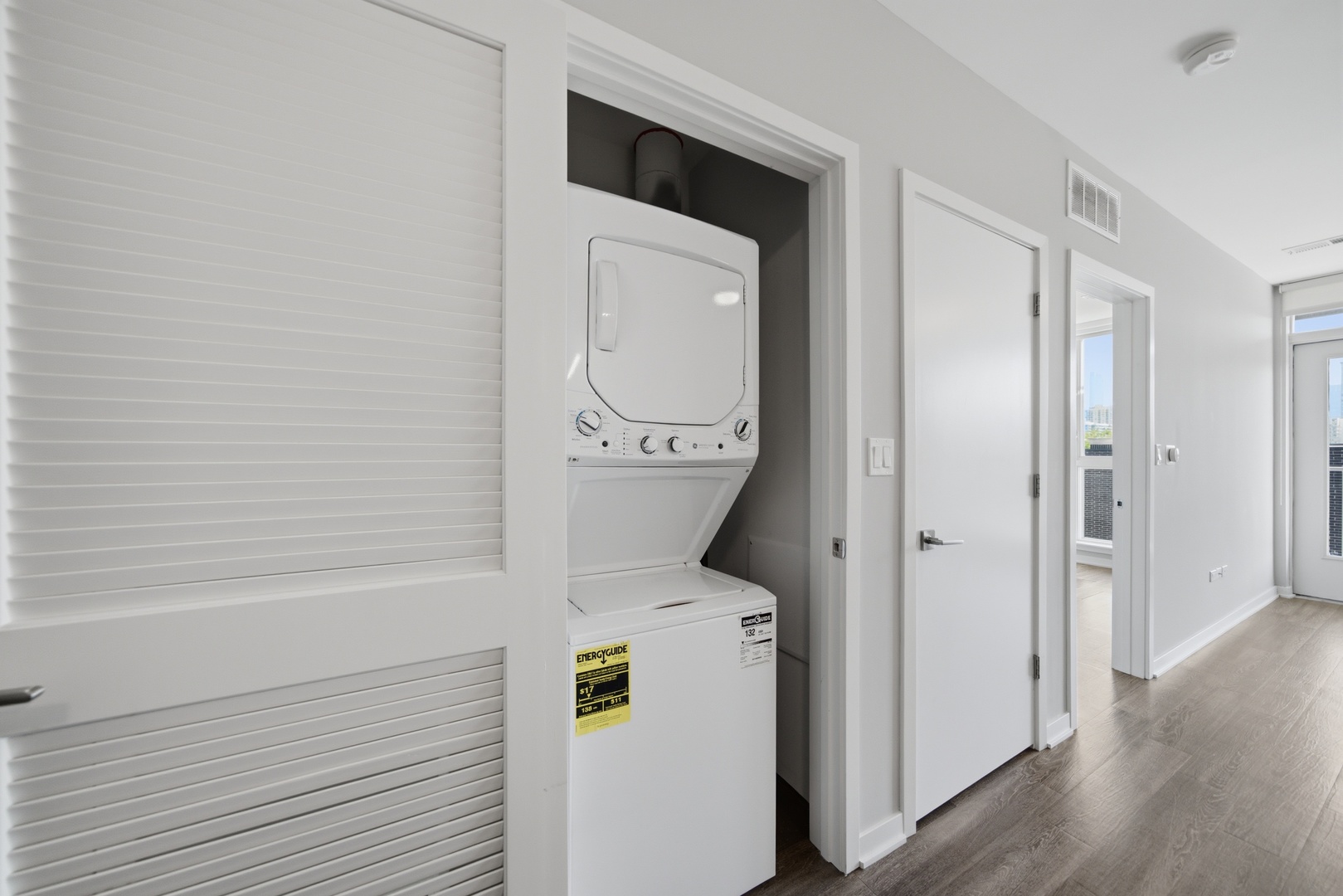 1552 N North Park Avenue Unit: 602