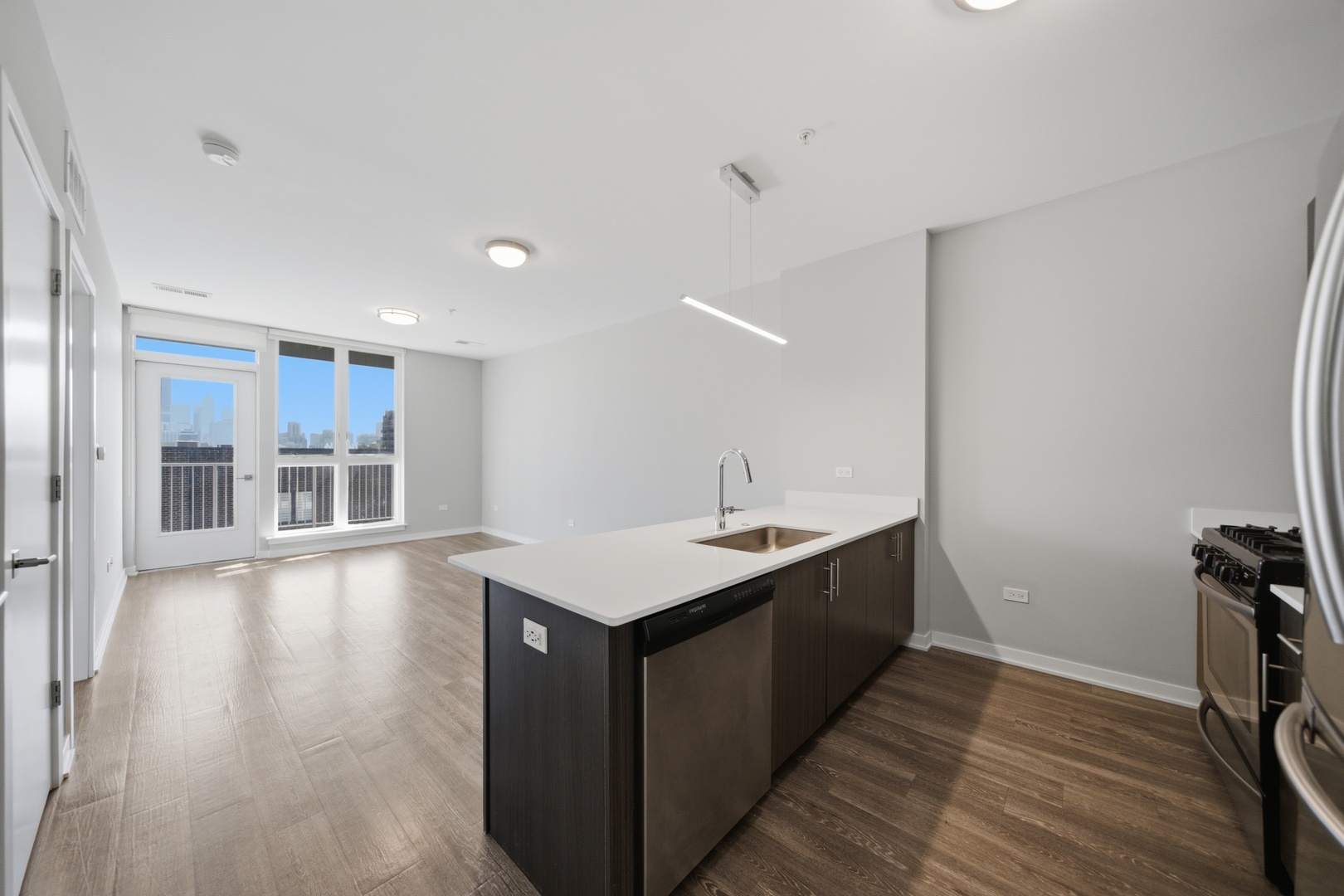 1552 N North Park Avenue Unit: 602