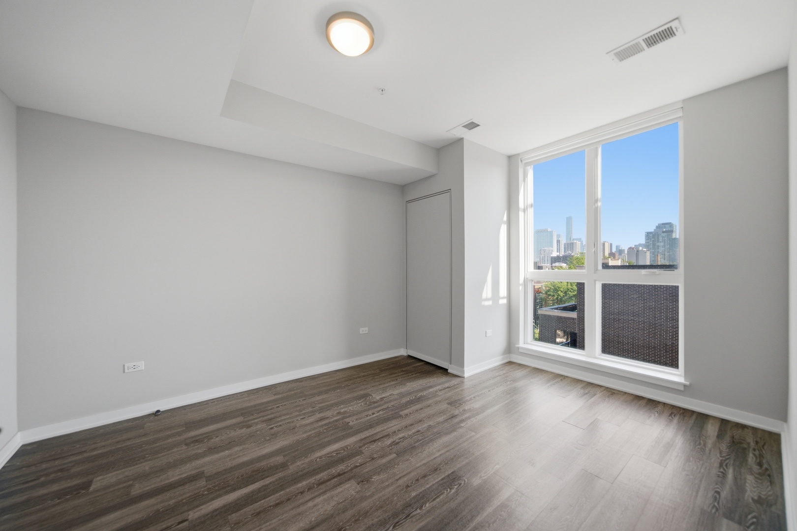 1552 N North Park Avenue Unit: 602