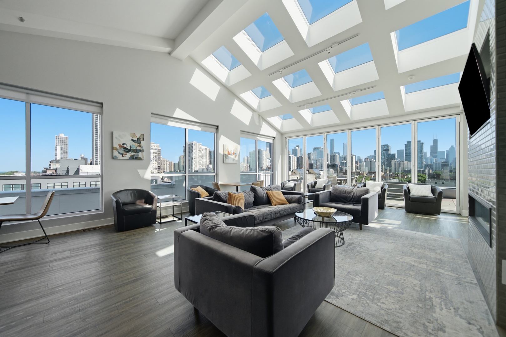 1552 N North Park Avenue Unit: 704