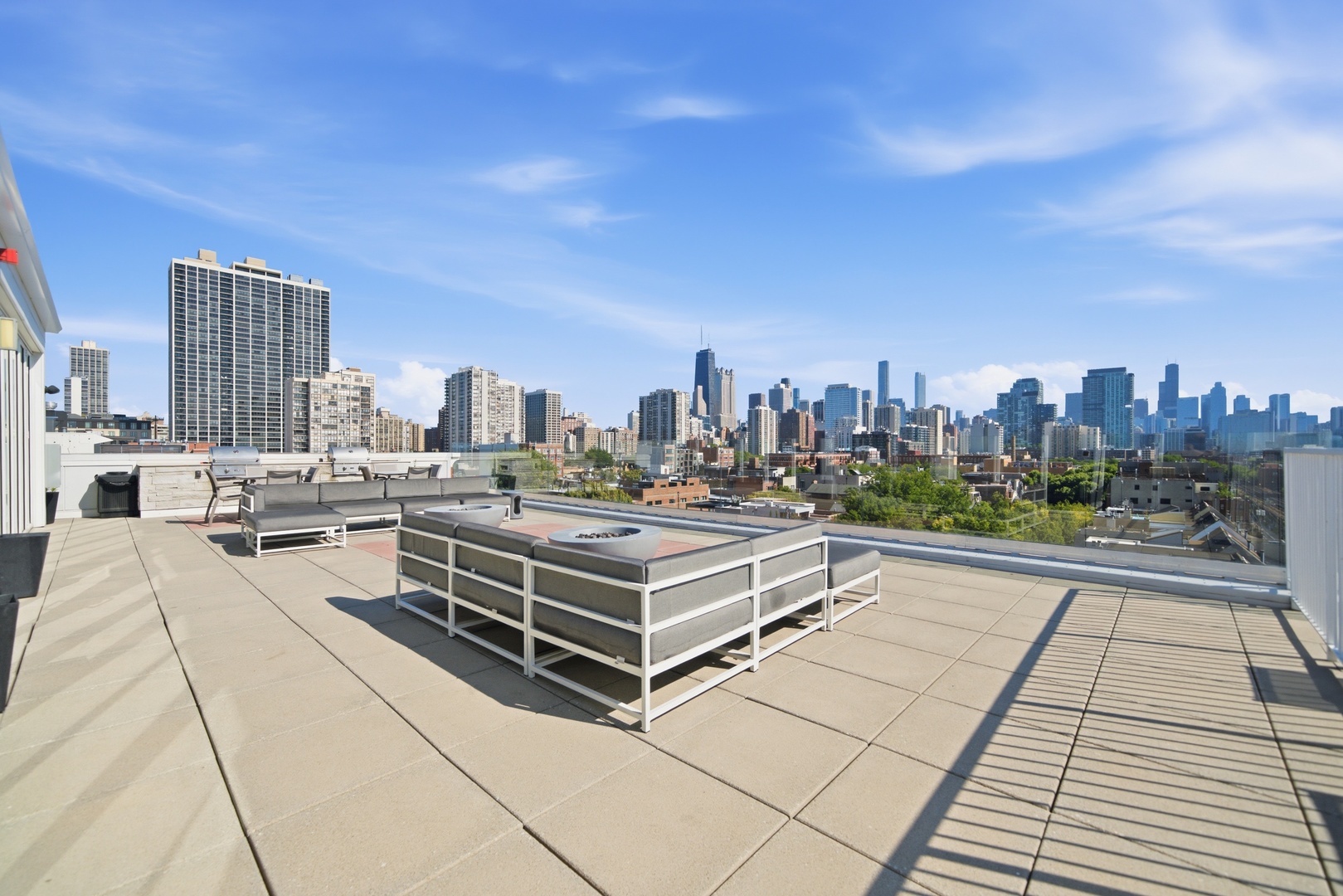 1552 N North Park Avenue Unit: 704