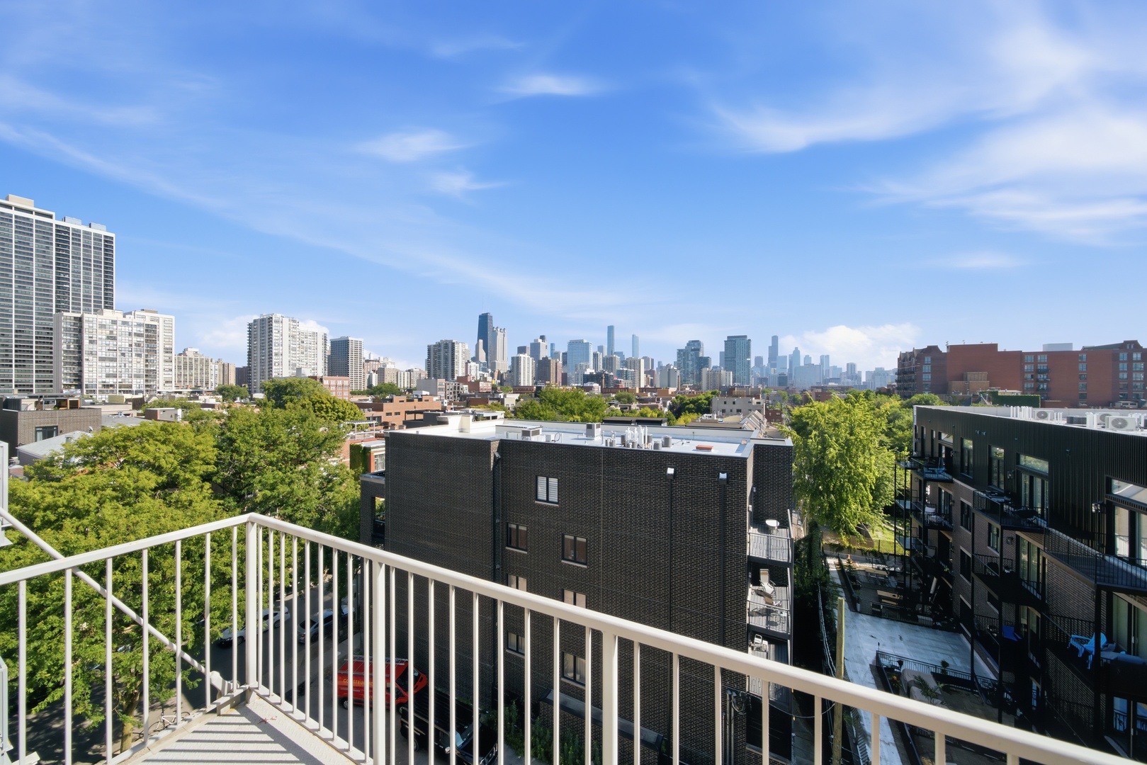 1552 N North Park Avenue Unit: 704