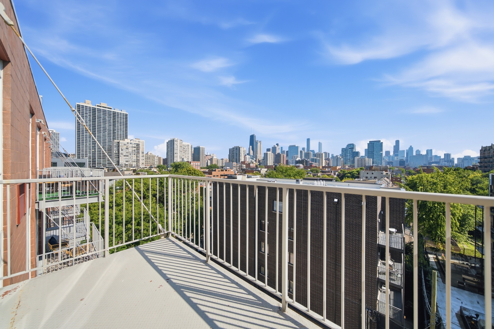 1552 N North Park Avenue Unit: 704
