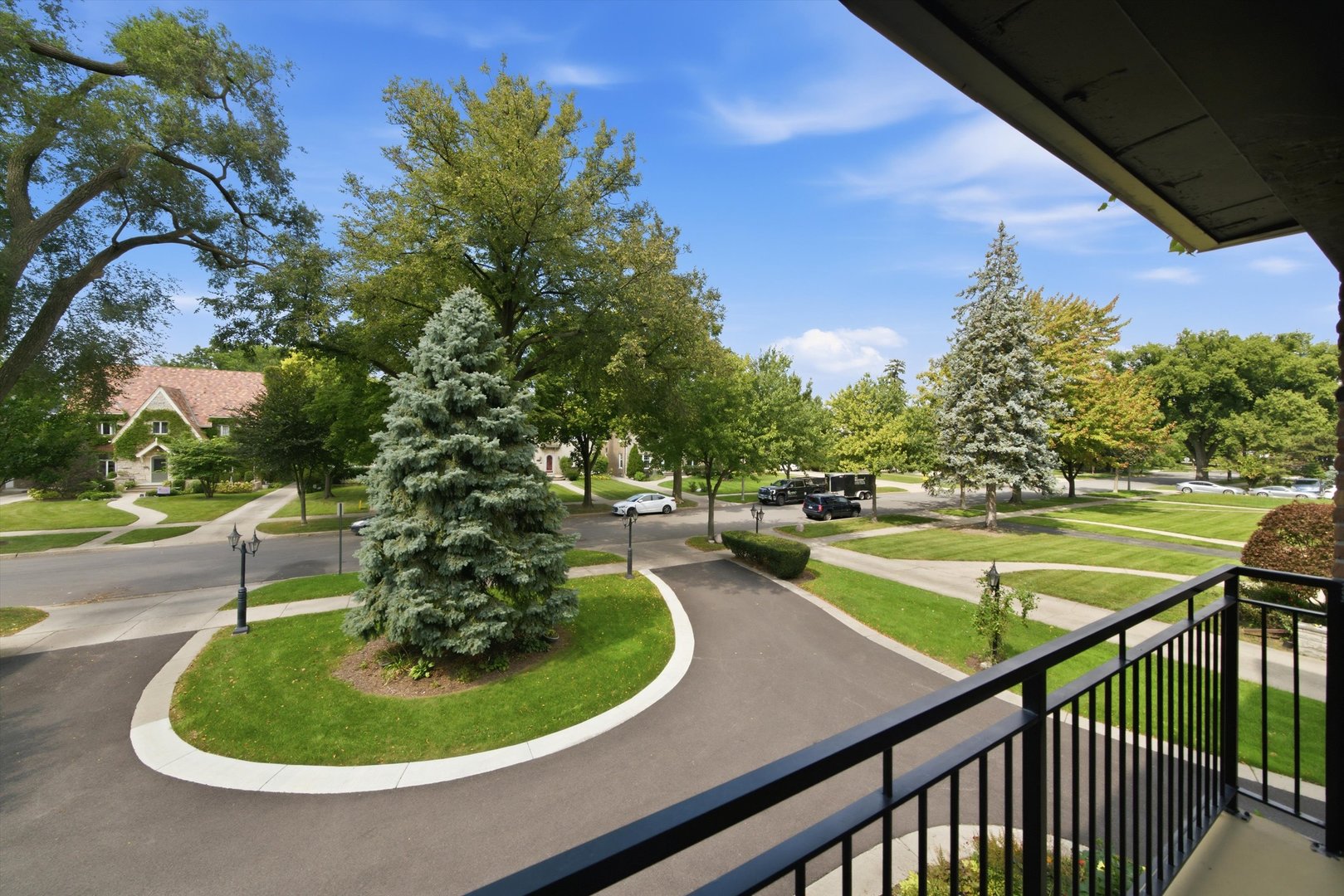 1417 BONNIE BRAE Place Unit: 2A