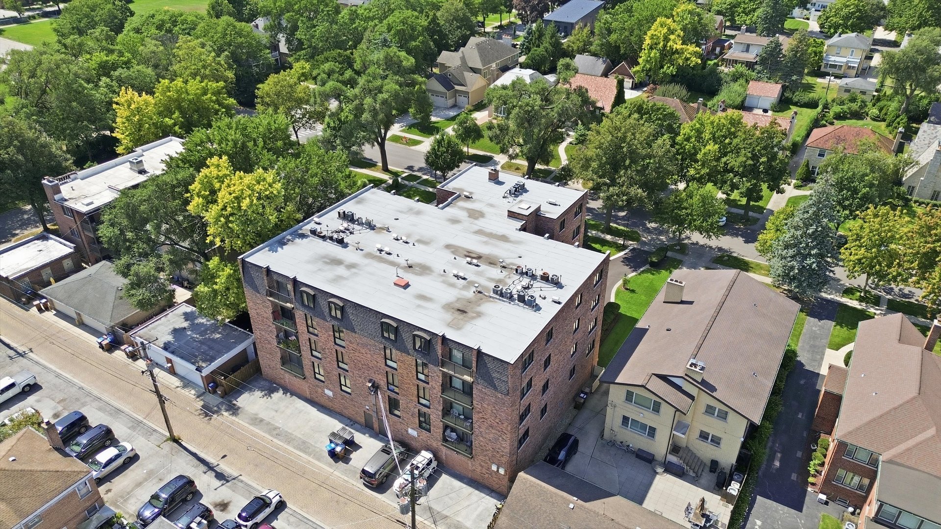 1417 BONNIE BRAE Place Unit: 2A