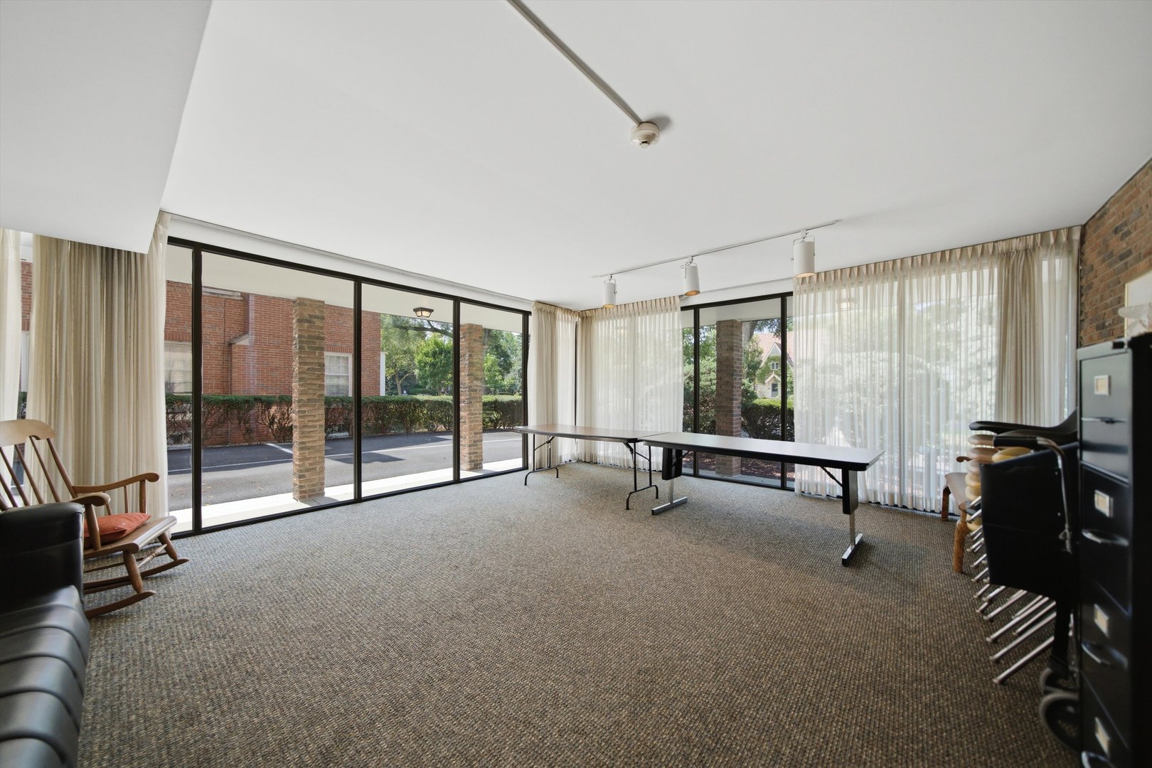 1417 BONNIE BRAE Place Unit: 2A