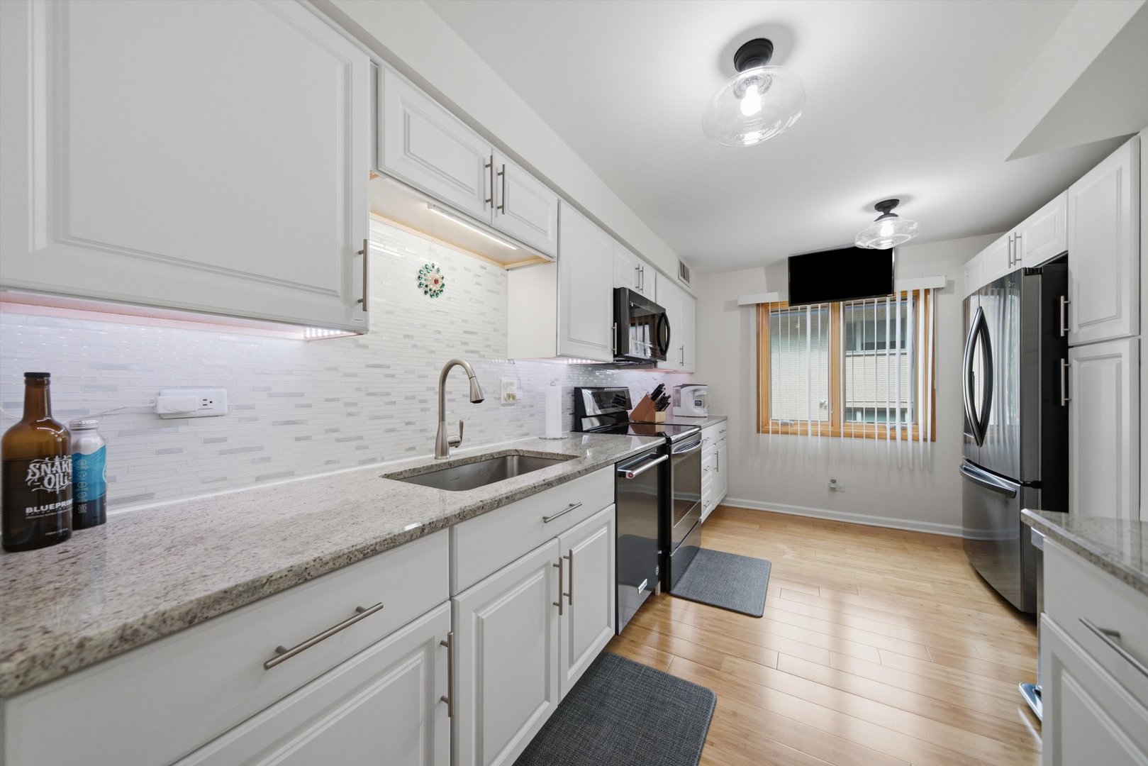 1417 BONNIE BRAE Place Unit: 2A