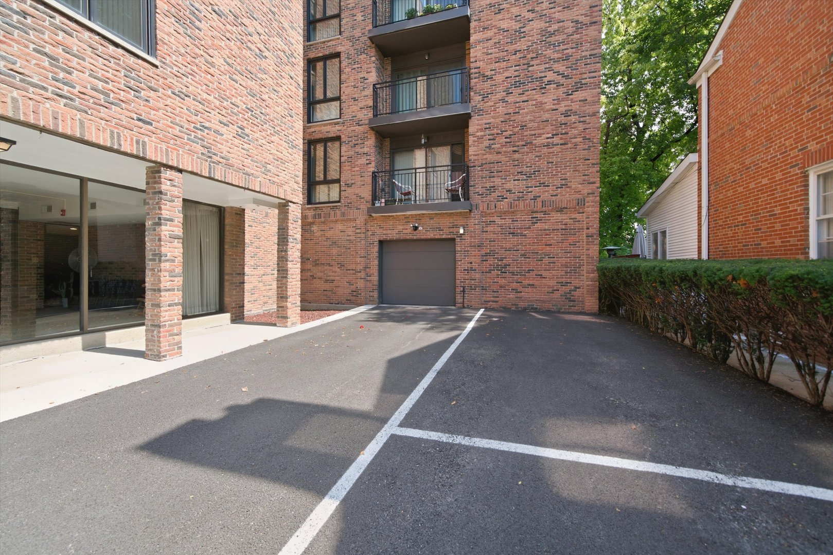 1417 BONNIE BRAE Place Unit: 2A
