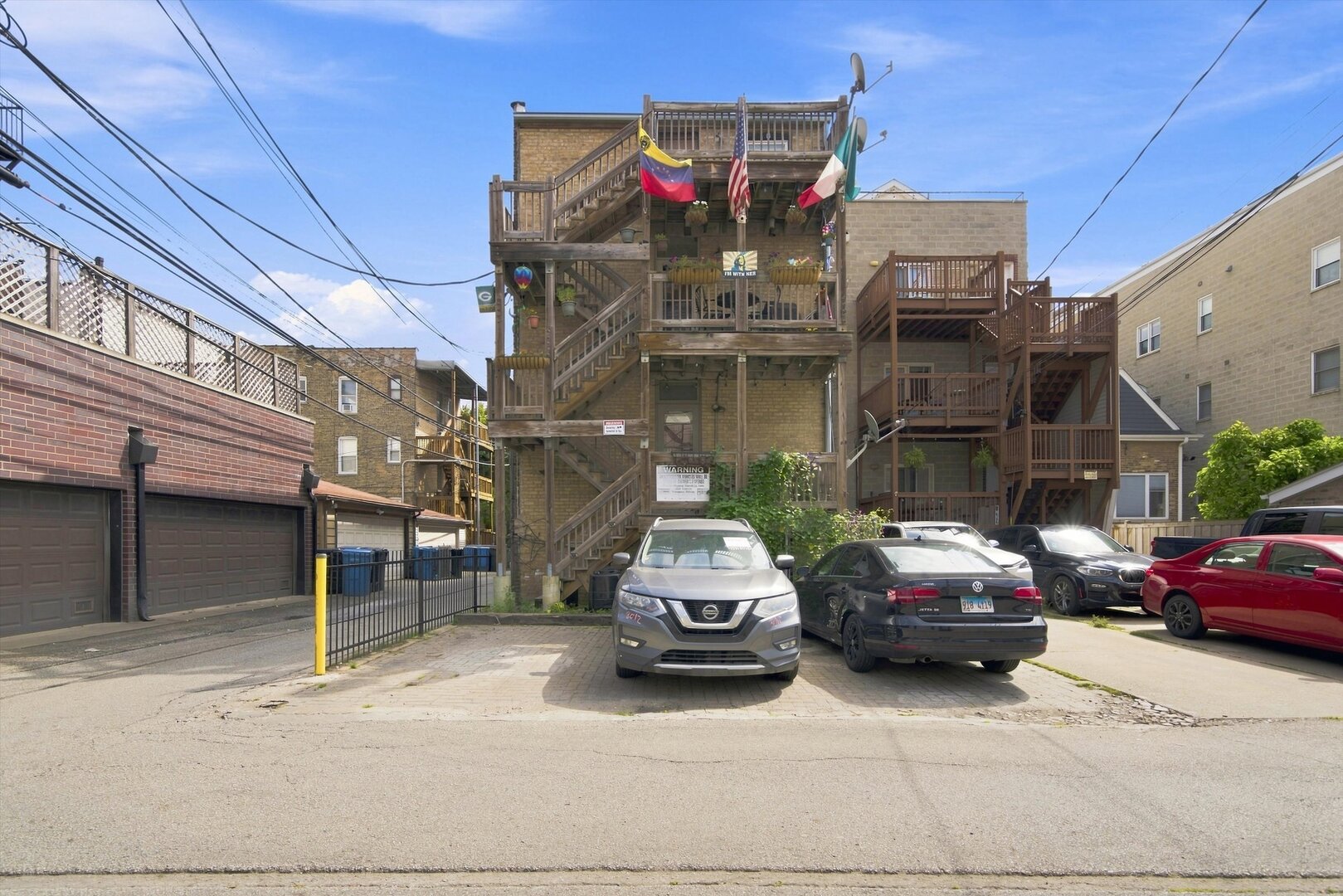 2744 N Bosworth Avenue Unit: G