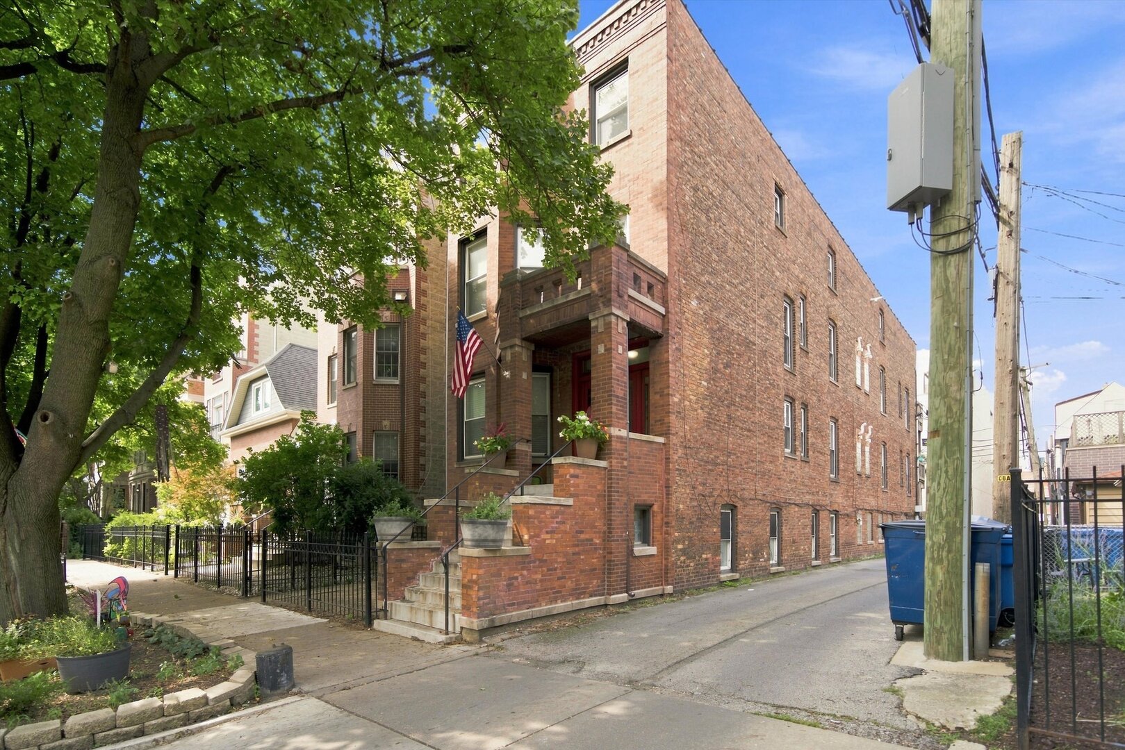 2744 N Bosworth Avenue Unit: G