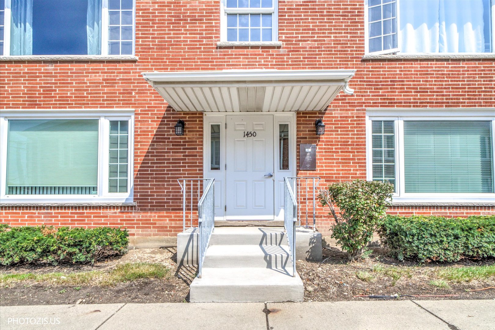1450 Plymouth Place Unit: 2W