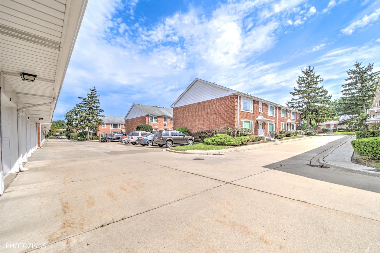 1450 Plymouth Place Unit: 2W