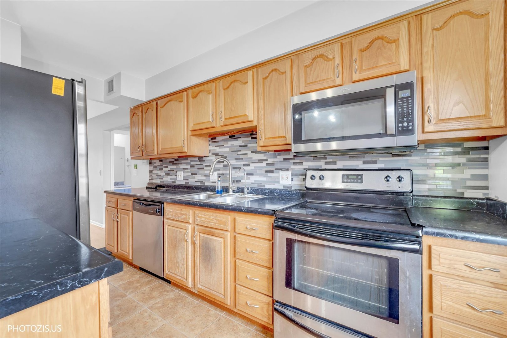 1450 Plymouth Place Unit: 2W