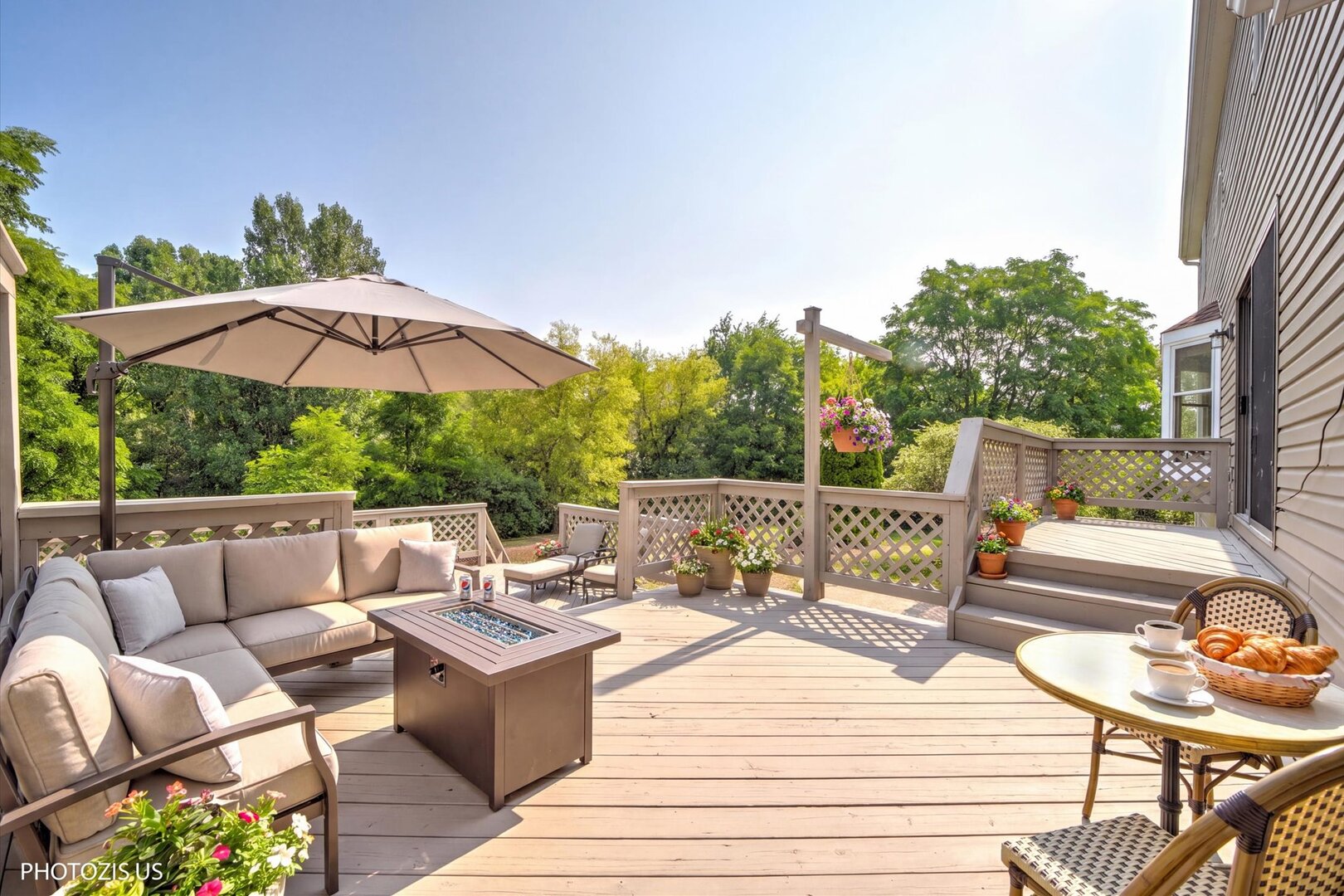 970 Ponderosa Lane